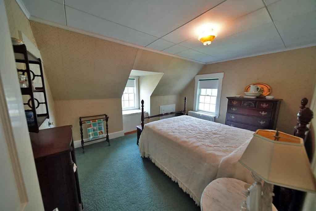 33 Pleasant Street Property Photo 61