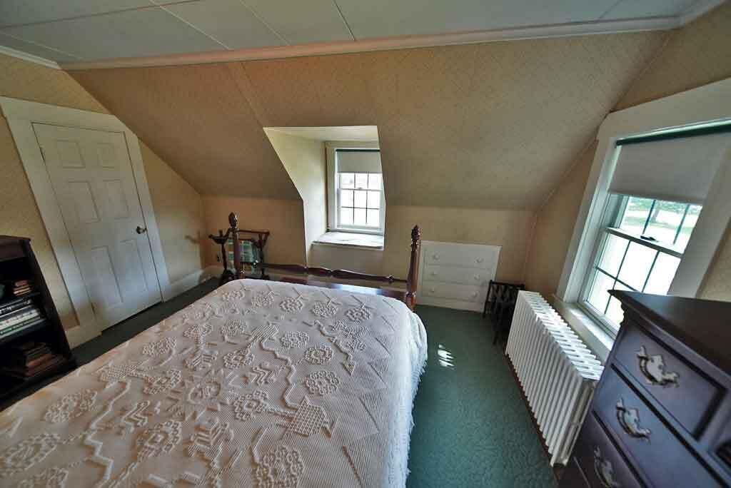 33 Pleasant Street Property Photo 62