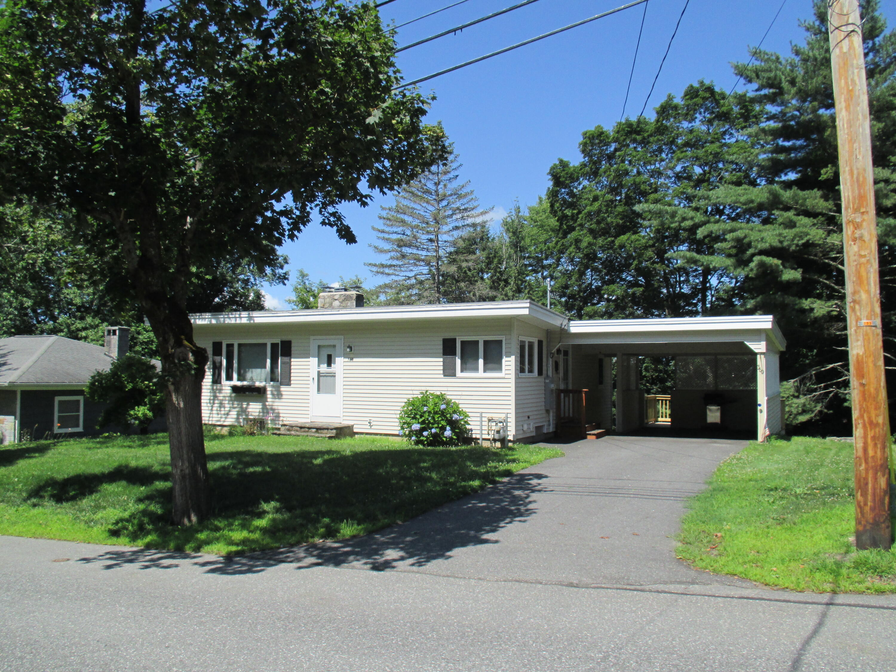 360 Webber Avenue Property Photo 1
