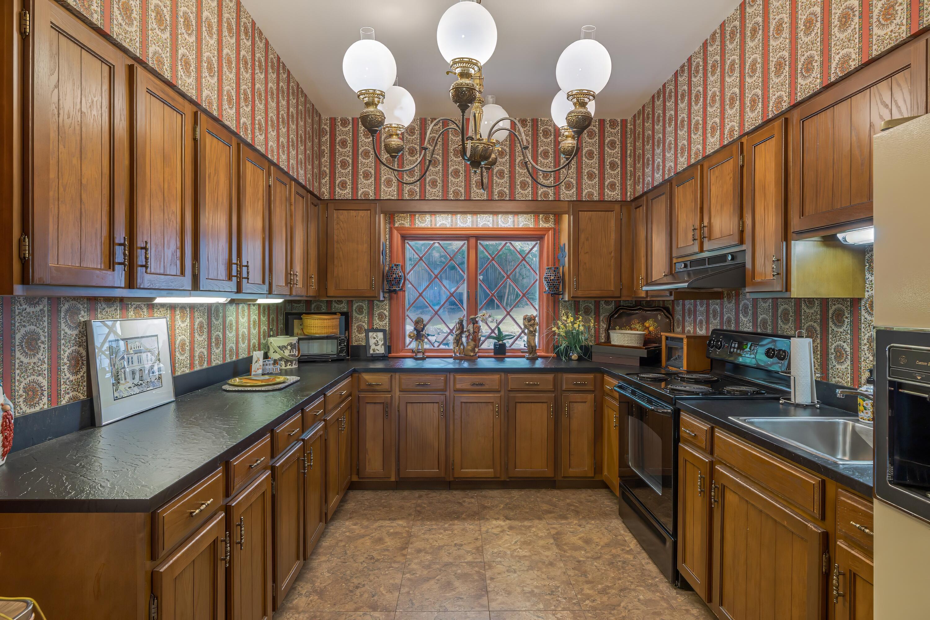 80 State Street Property Photo 57