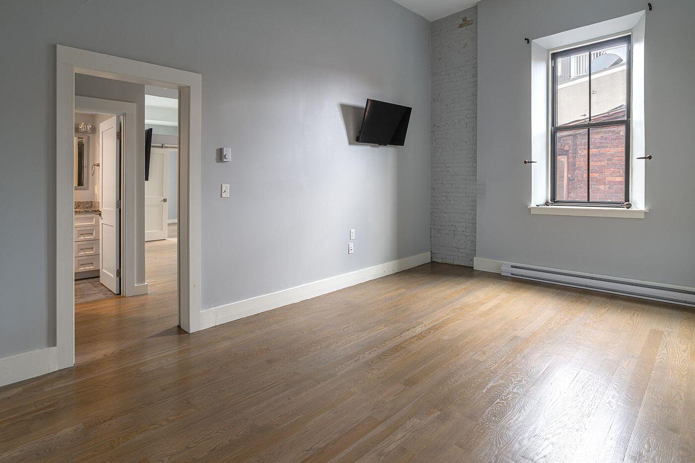 10 Exchange Street 413 Property Photo 11