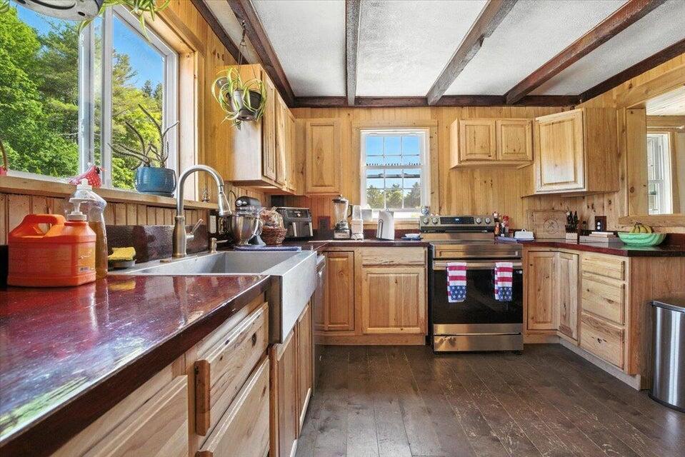817 Riverside Drive Property Photo 20
