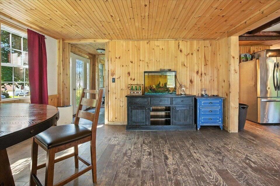 817 Riverside Drive Property Photo 25