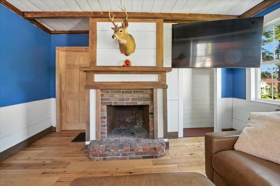 817 Riverside Drive Property Photo 28