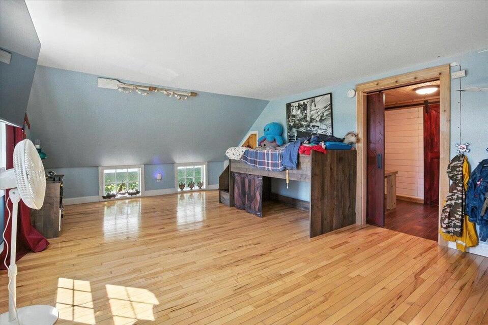 817 Riverside Drive Property Photo 44