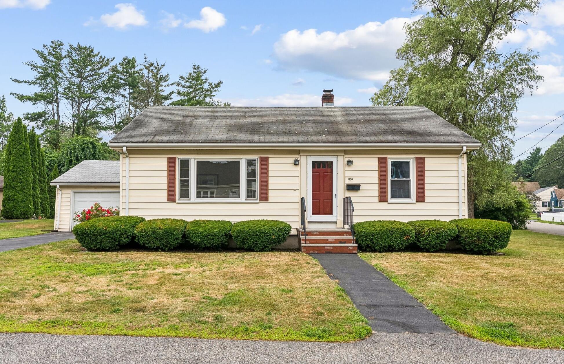 1174 Washington Avenue Property Photo 1