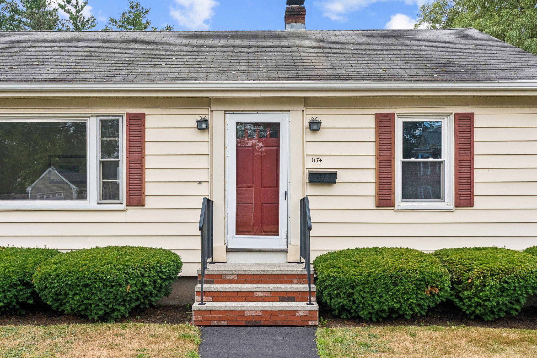 1174 Washington Avenue Property Photo 2