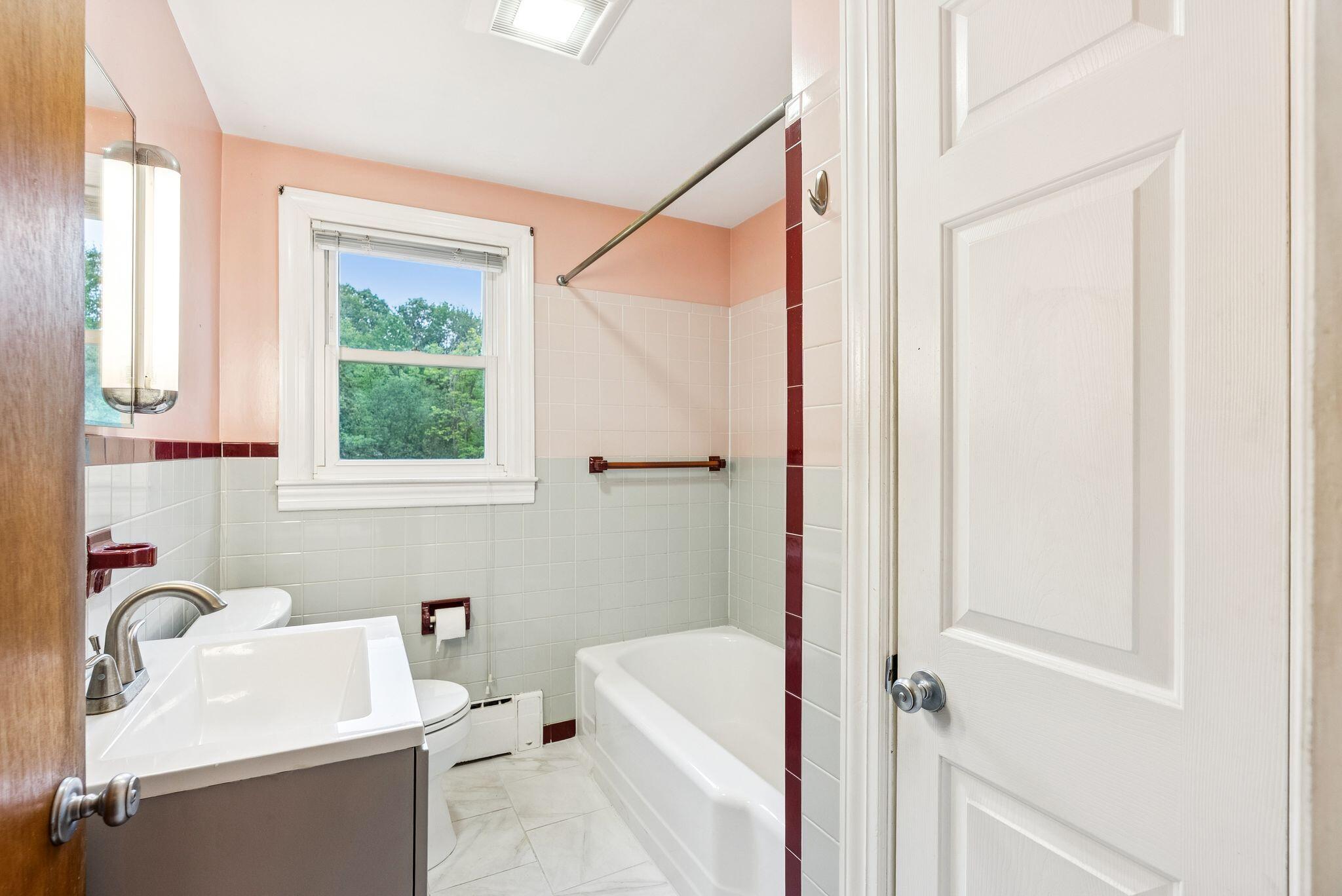 1174 Washington Avenue Property Photo 11