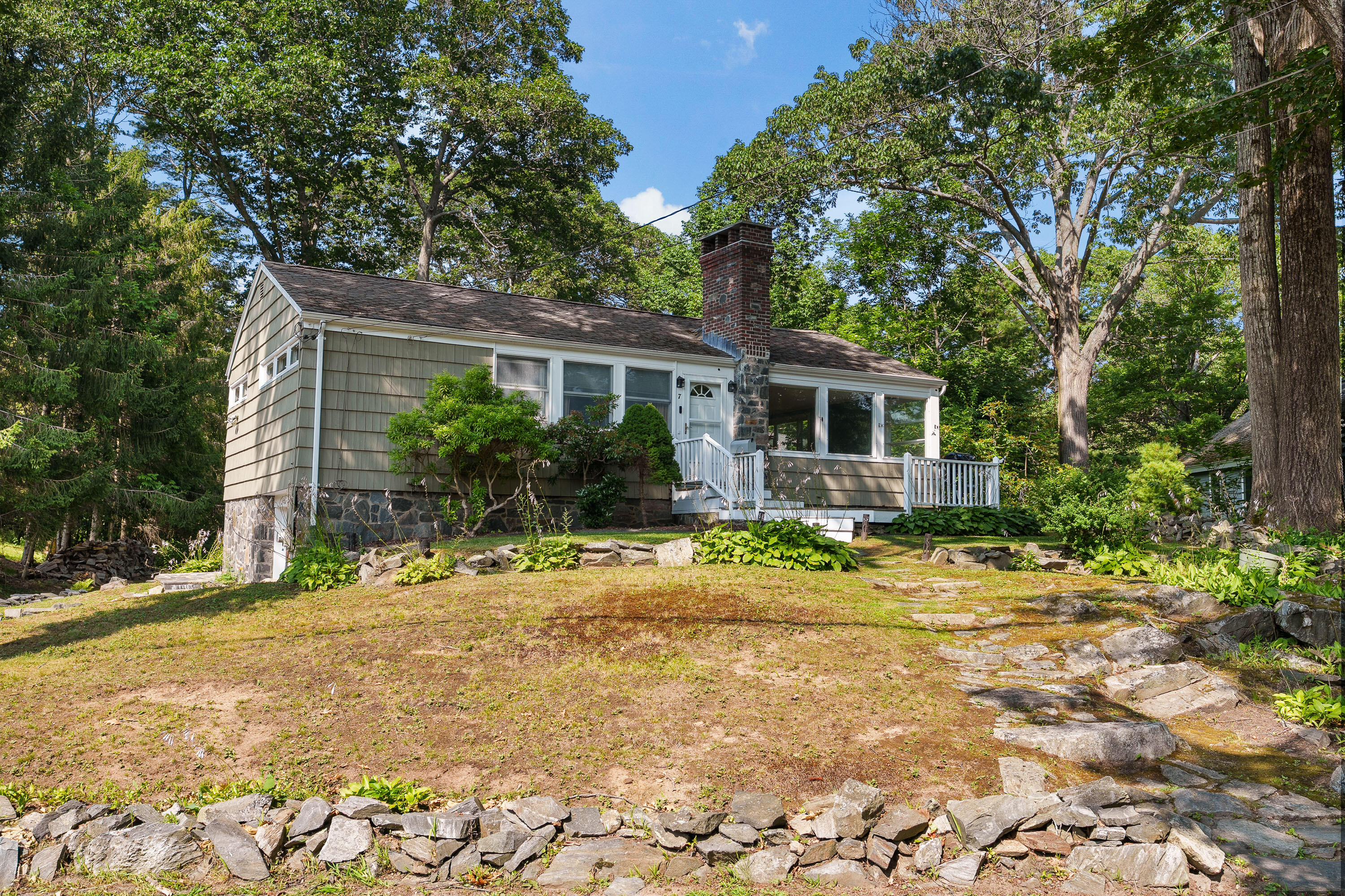 7 Rocky Knoll Road Property Photo 2