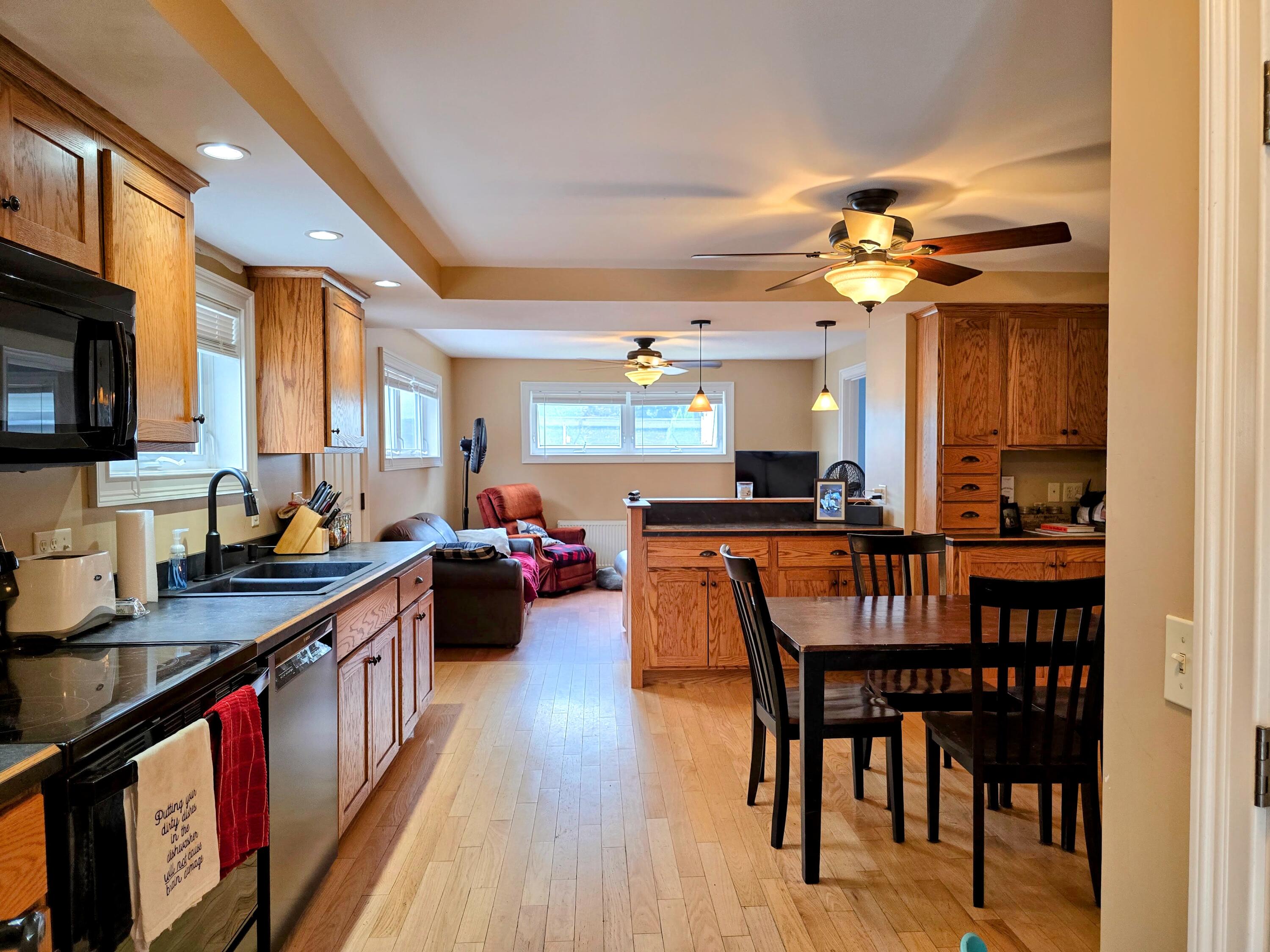 75 Knapp Street Property Photo 11