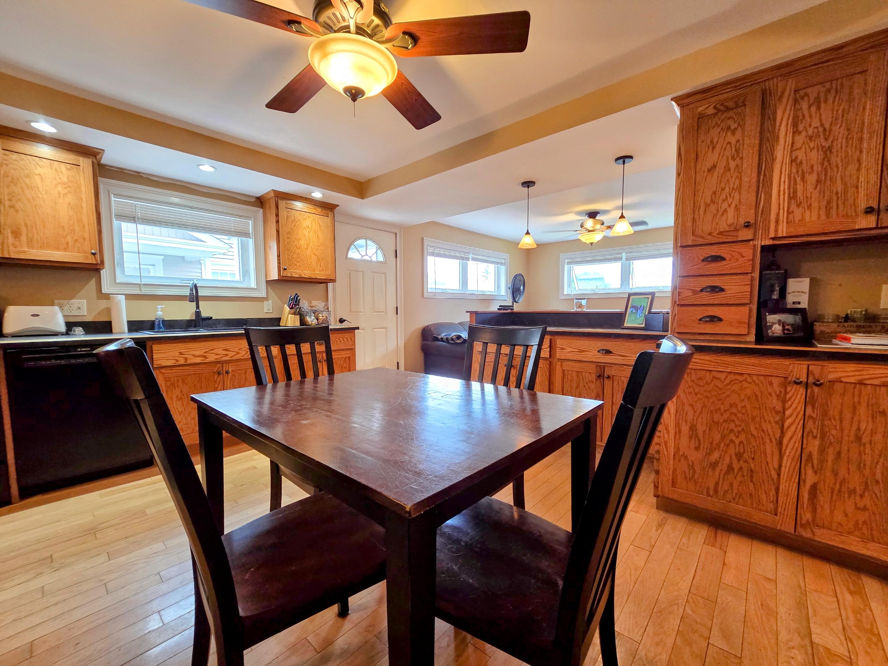 75 Knapp Street Property Photo 14