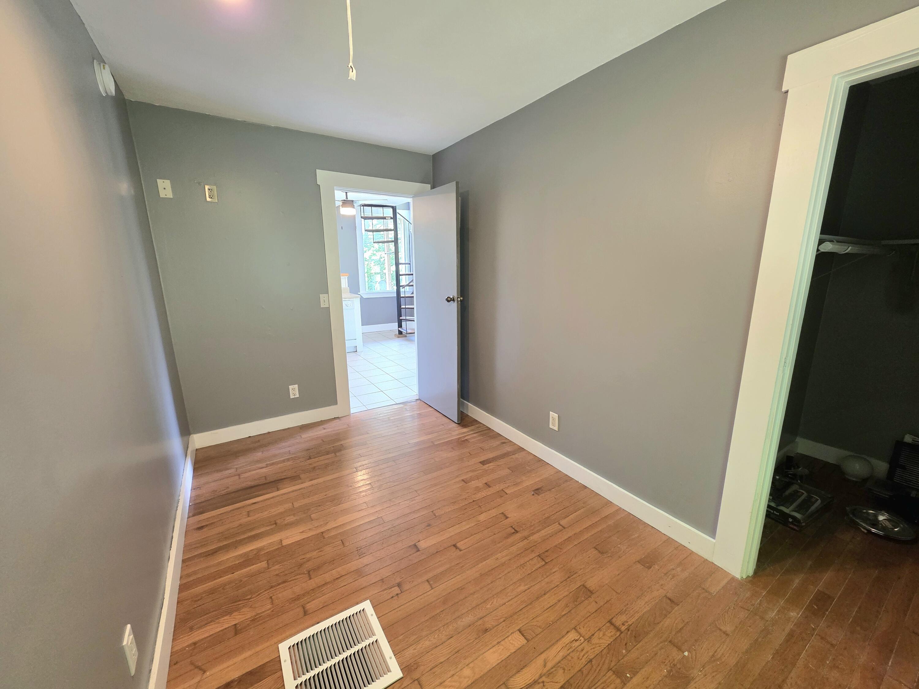 177 River Road Property Photo 17