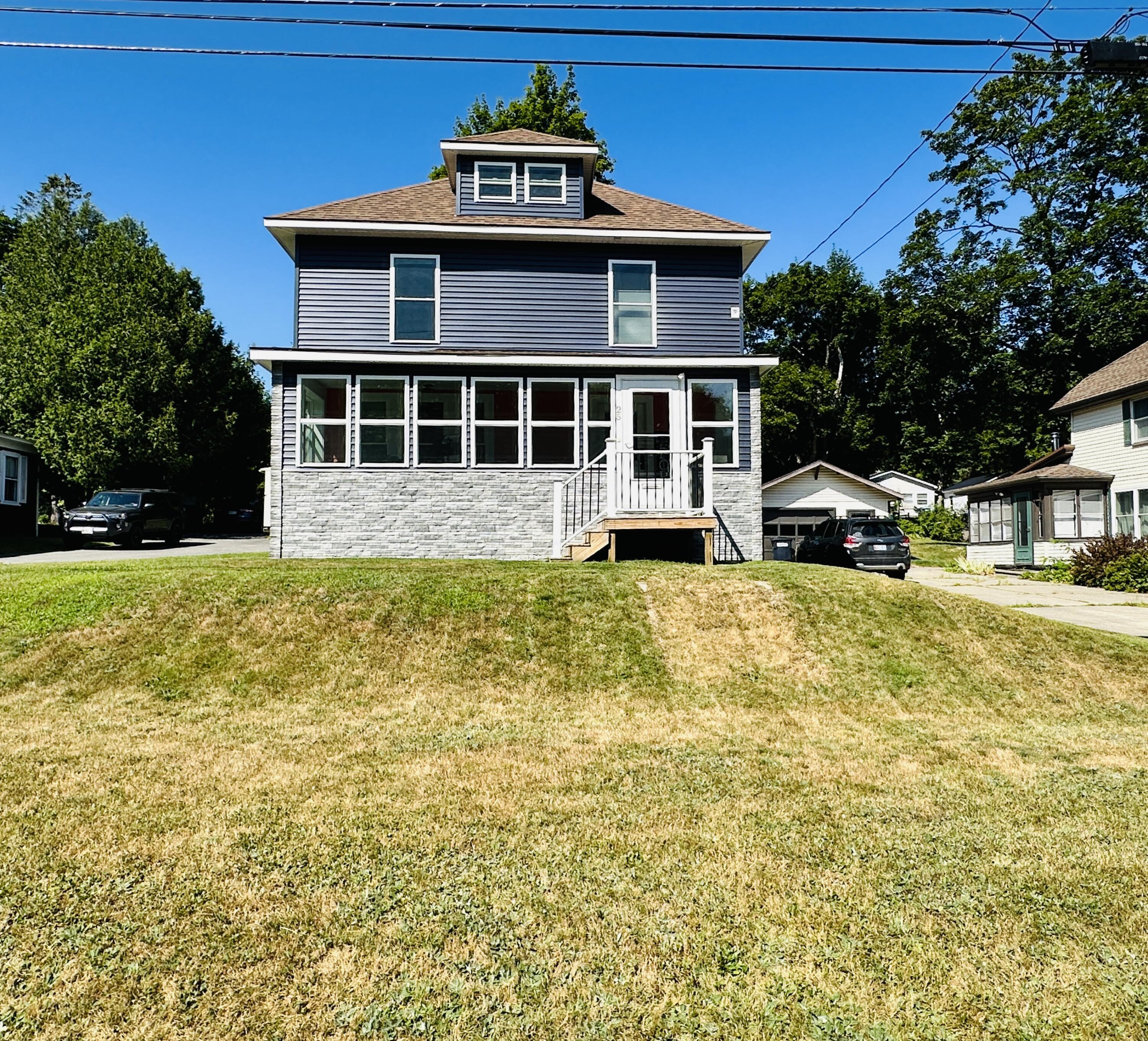 25 Hillside Ave Avenue Property Photo 1
