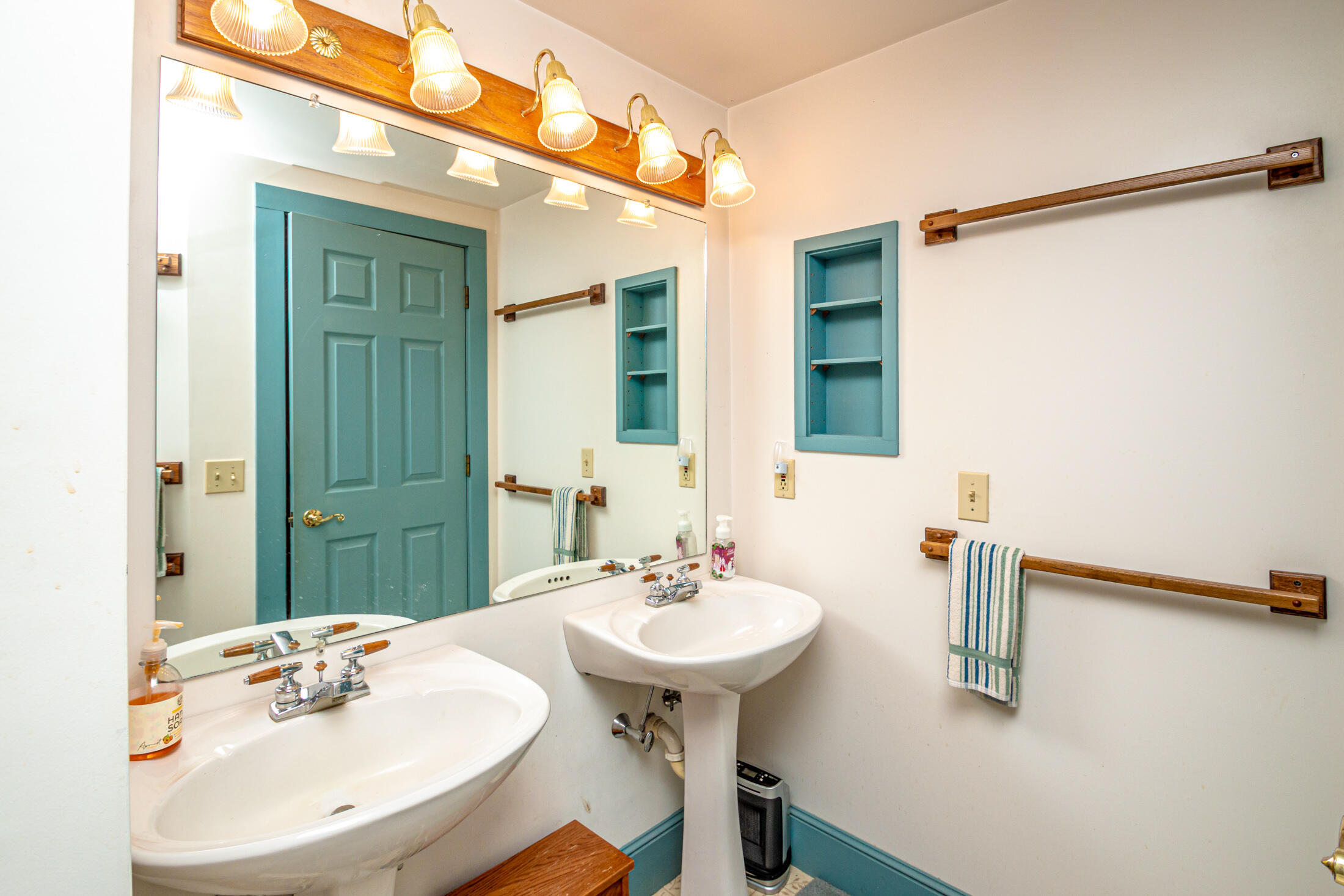 13 Stuart Street Property Photo 43