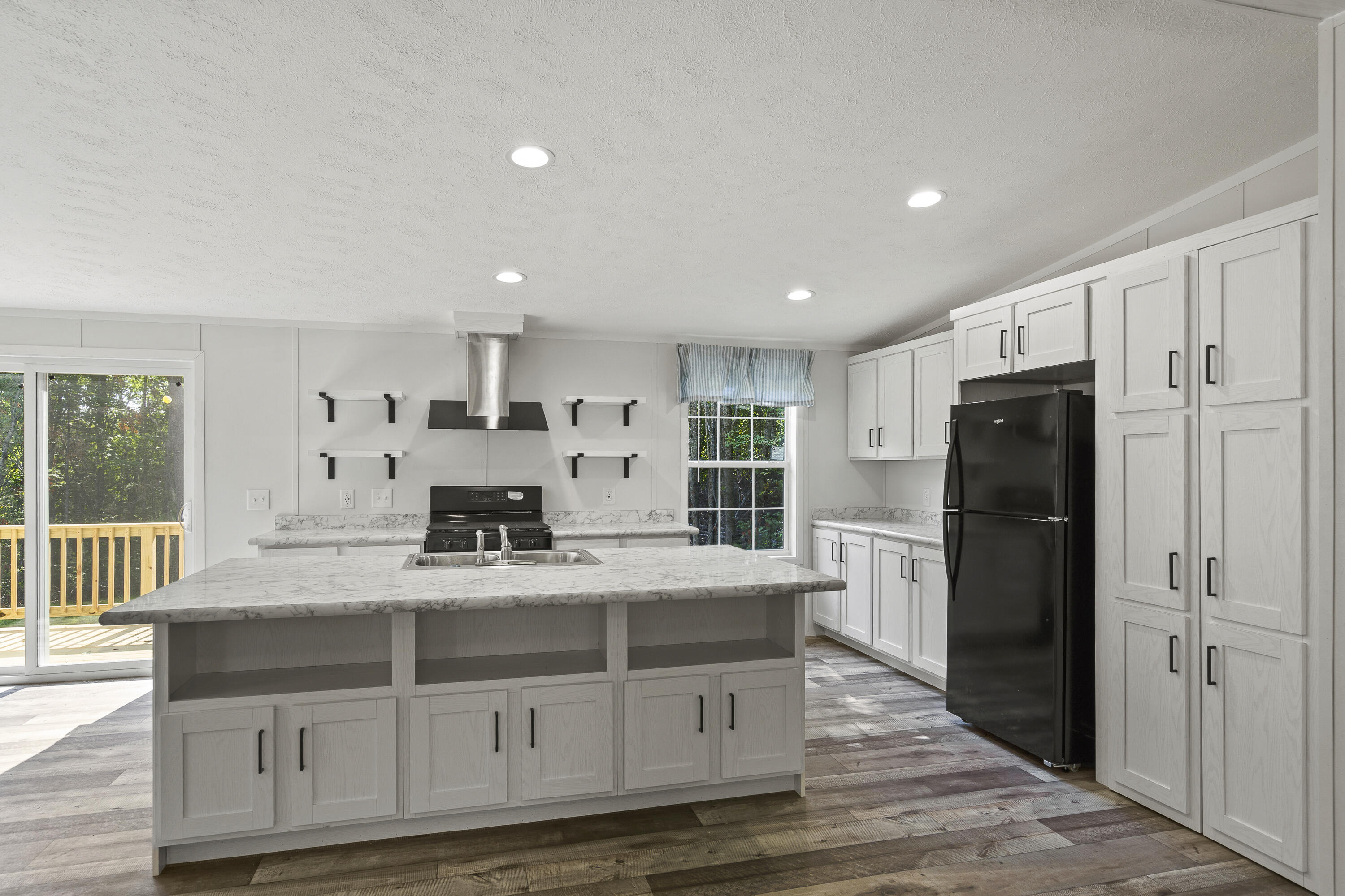 78 Hillcrest Dr Extension Property Photo 2