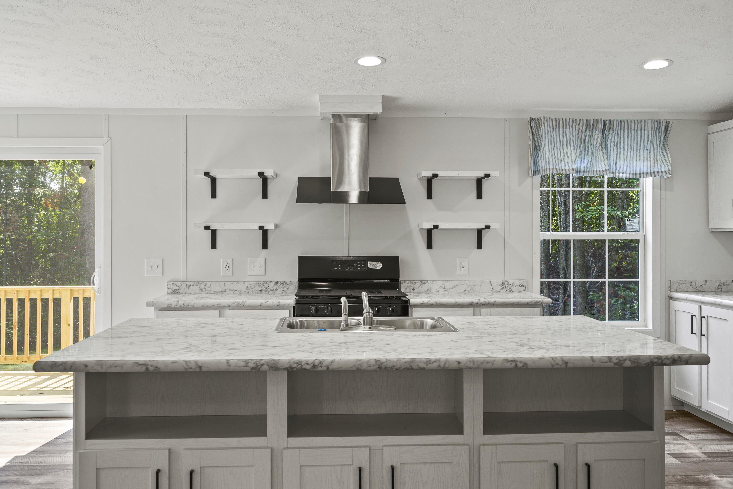 78 Hillcrest Dr Extension Property Photo 3