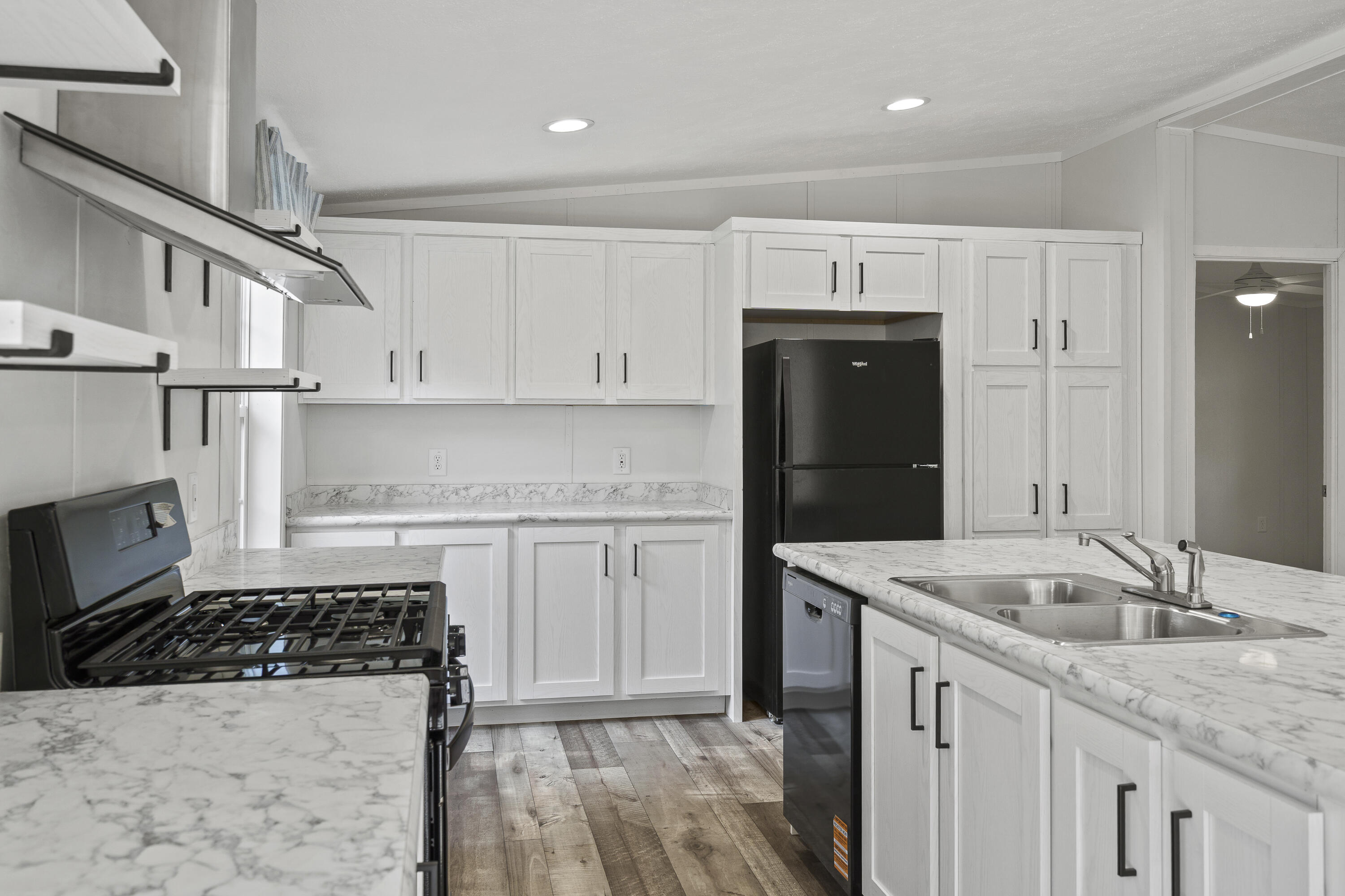 78 Hillcrest Dr Extension Property Photo 4