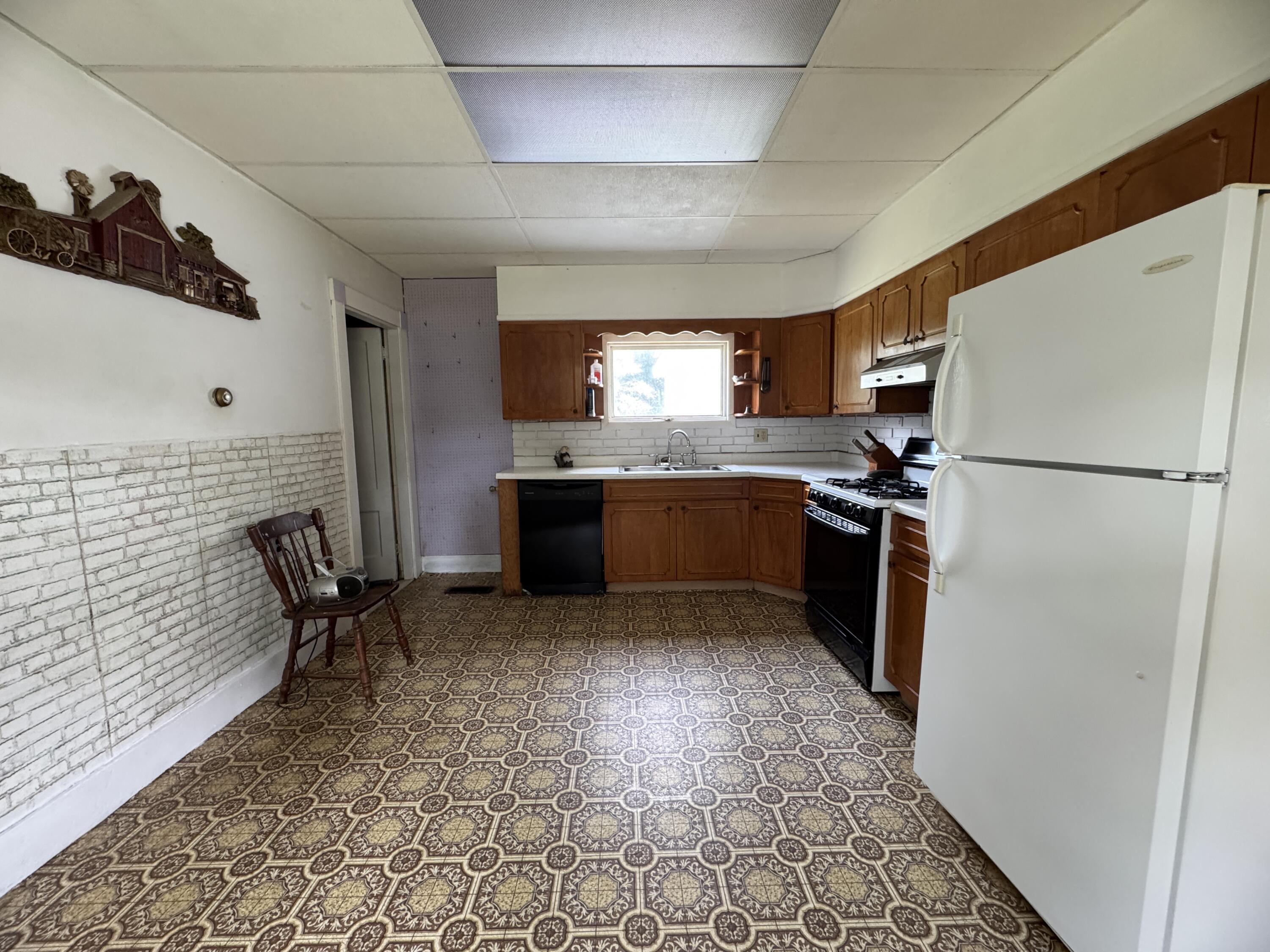 75 Pleasant Avenue Property Photo 20