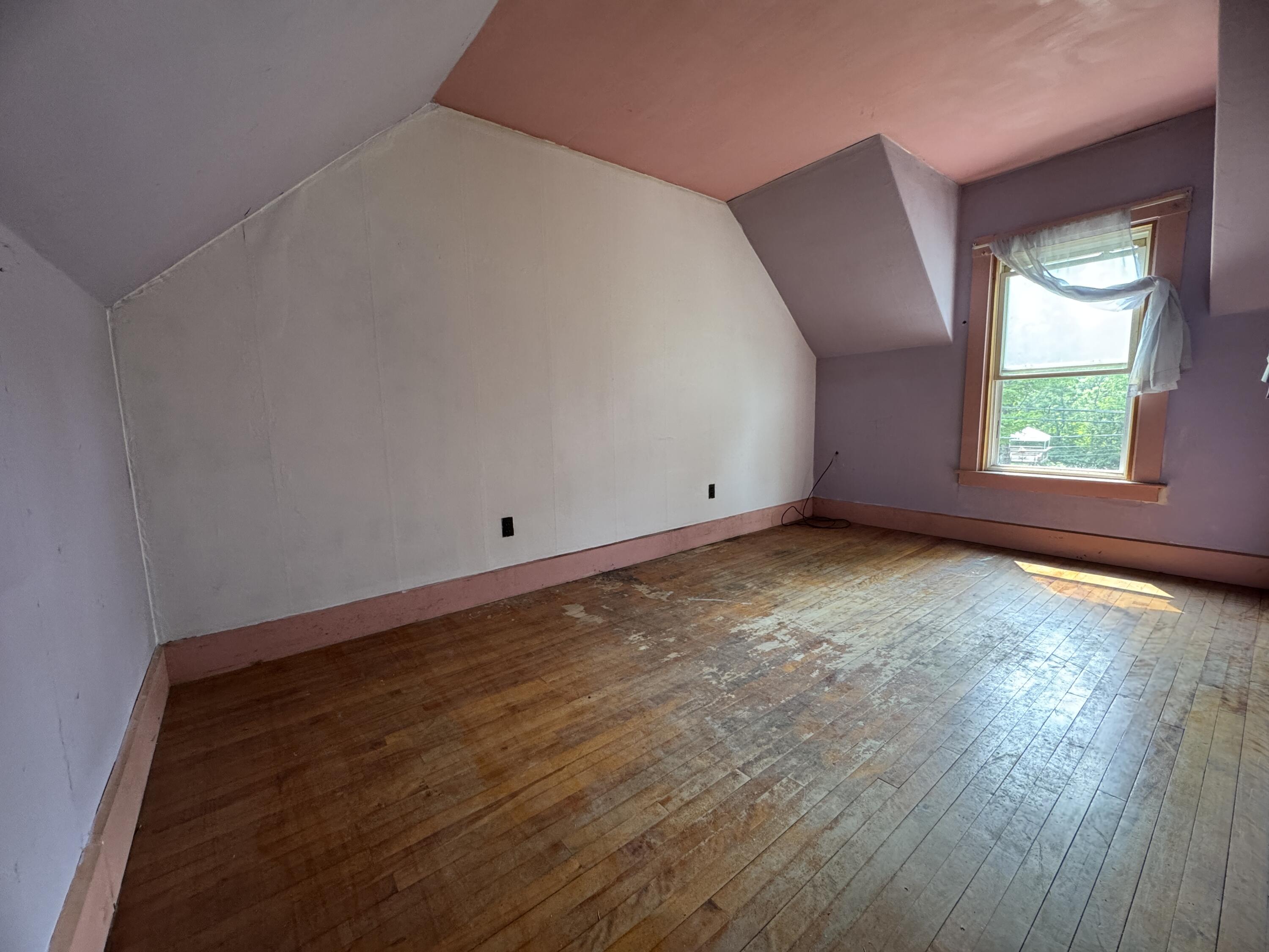 75 Pleasant Avenue Property Photo 37