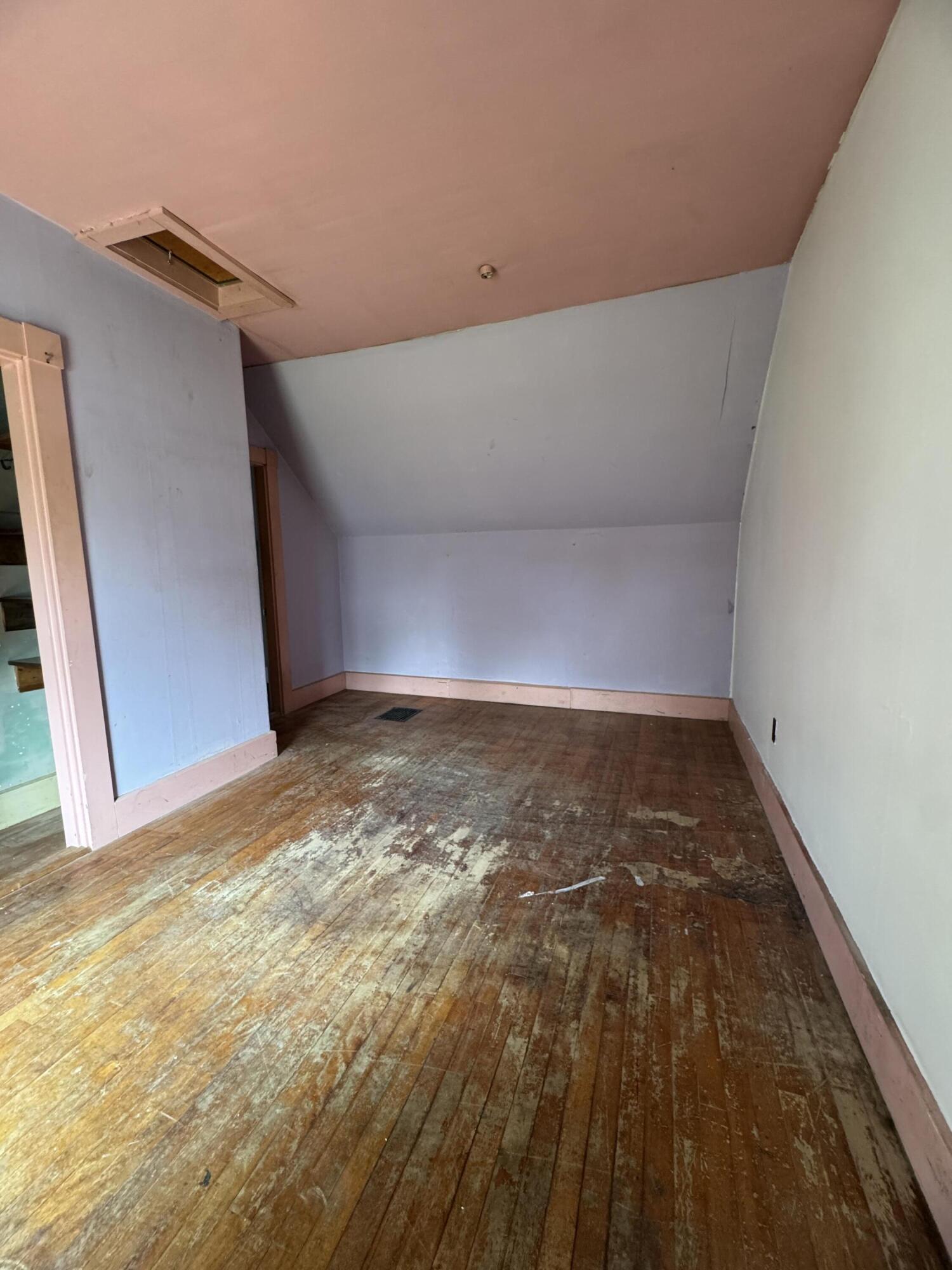 75 Pleasant Avenue Property Photo 39