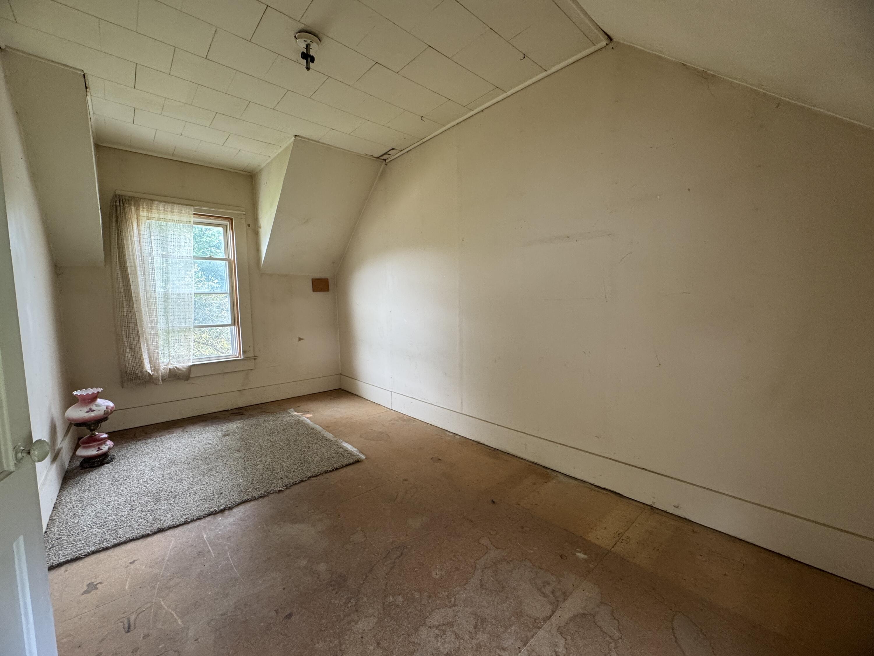 75 Pleasant Avenue Property Photo 40