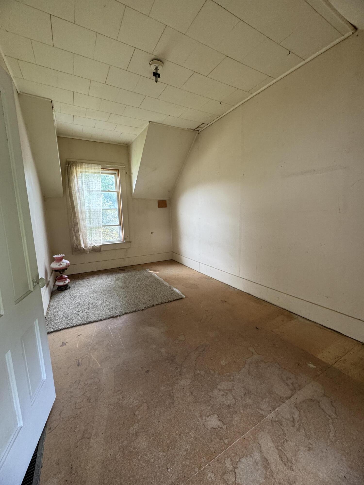 75 Pleasant Avenue Property Photo 41