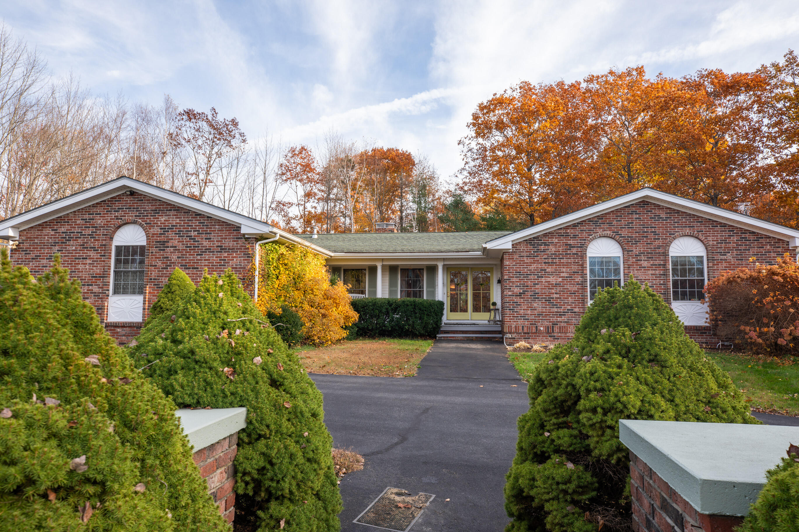 19 Jackson Drive Property Photo 1
