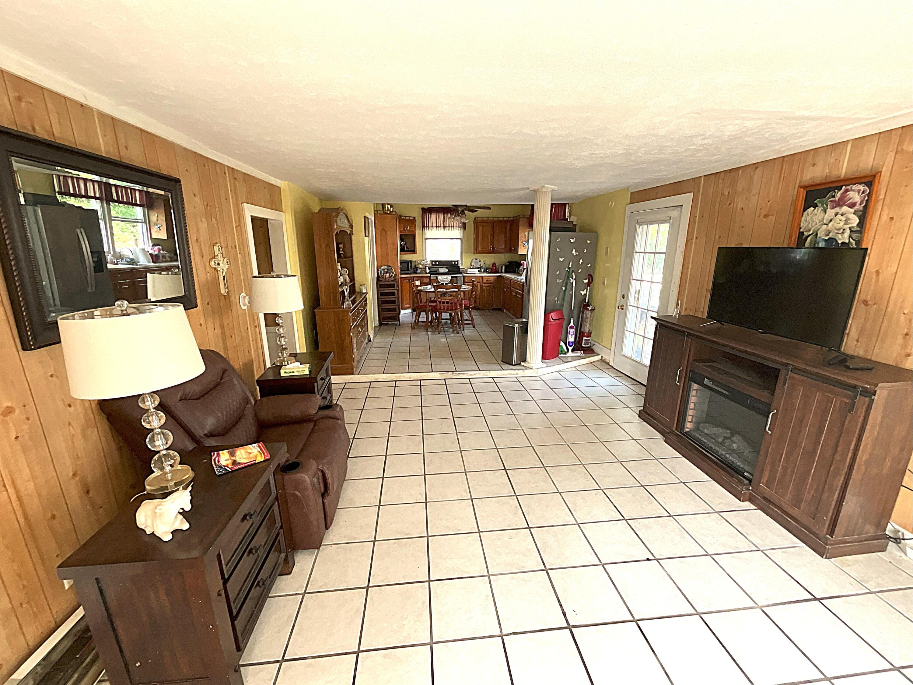 19 Depot Street Property Photo 8