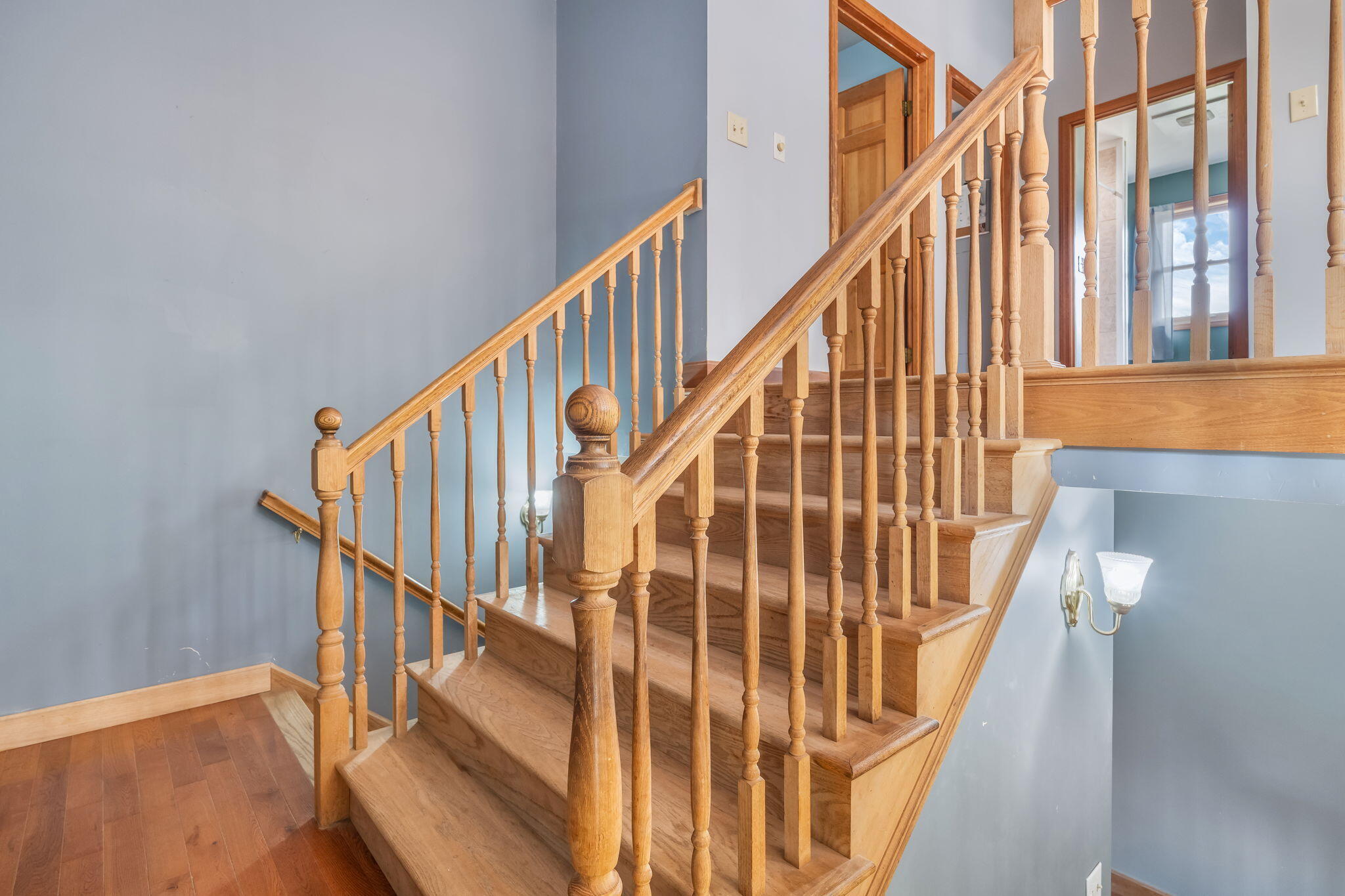 987 Upper Street Property Photo 24