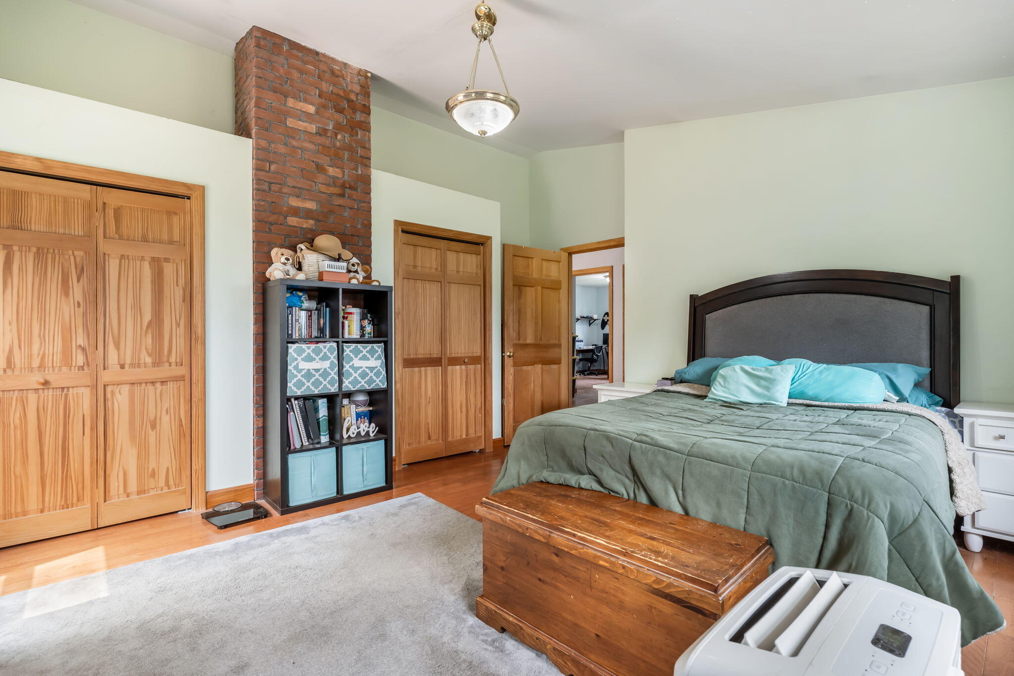 987 Upper Street Property Photo 33