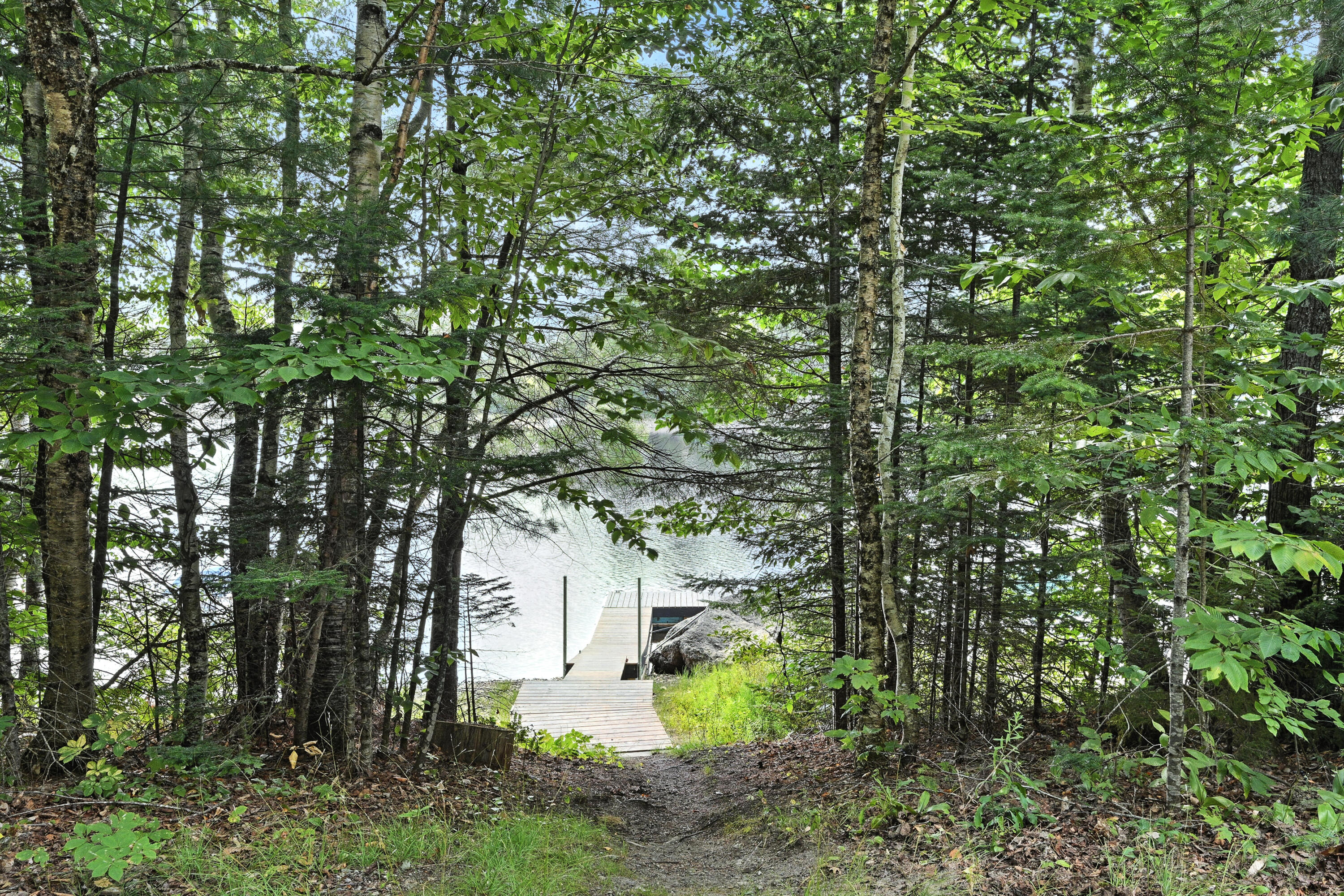 2477 South Arm Road Property Photo 23
