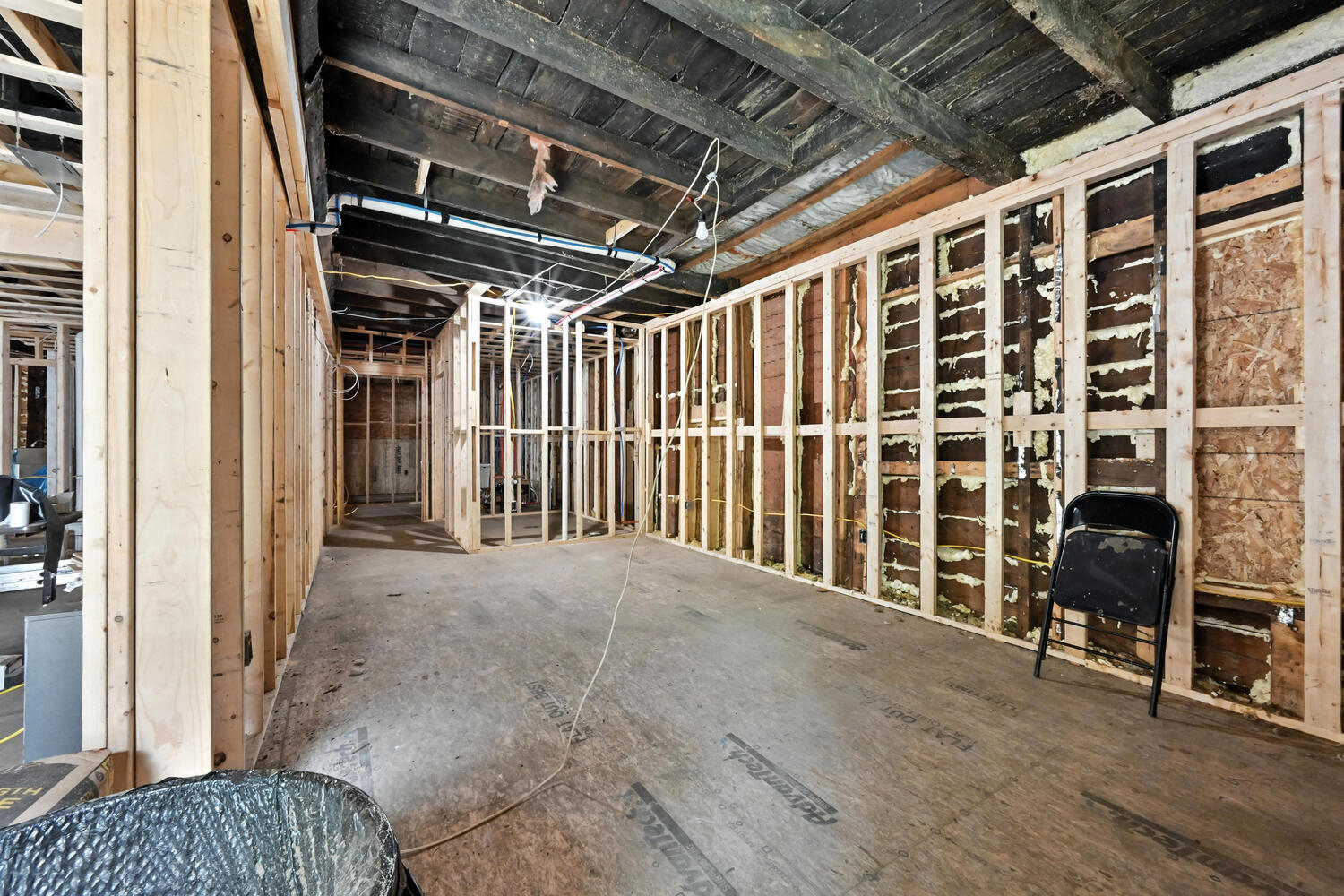370 Main Street Property Photo 17