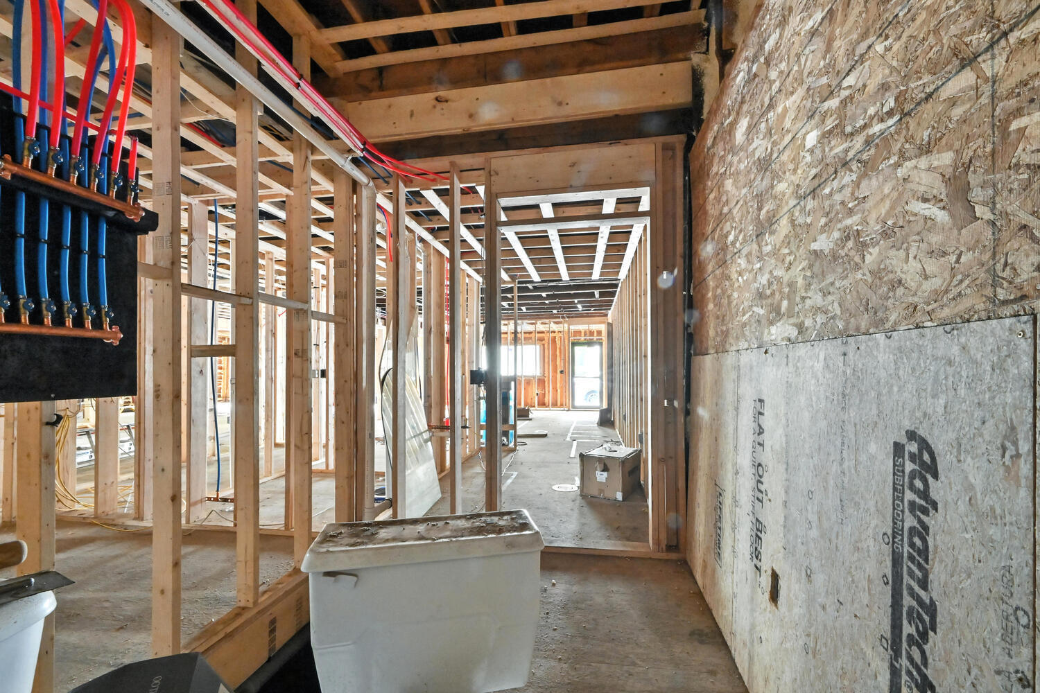 370 Main Street Property Photo 28