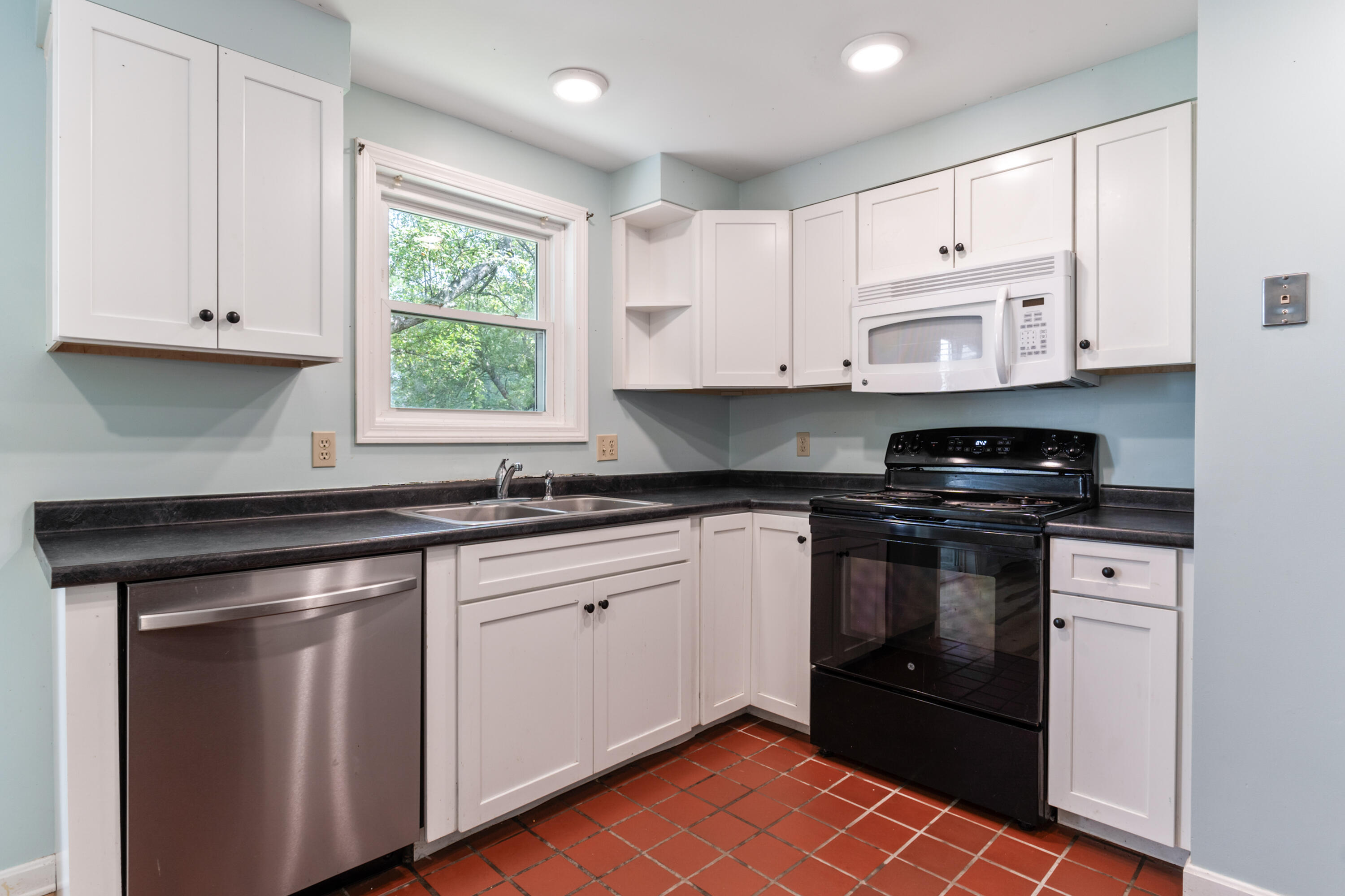 6 Willow Grove Road Property Photo 11