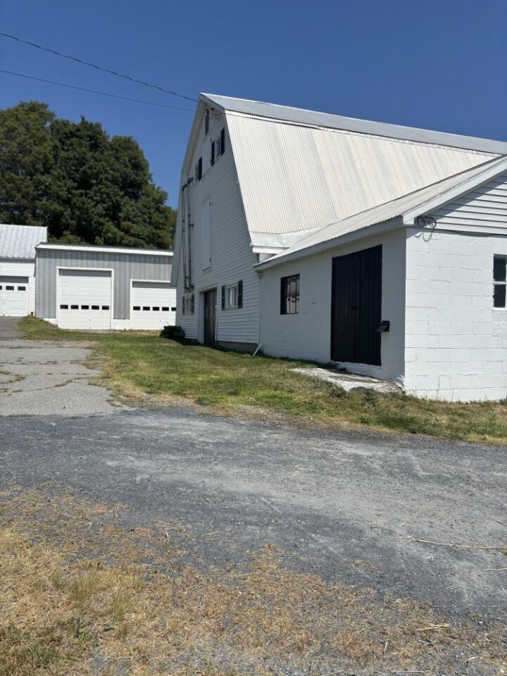 1631 Lakewood Road Property Photo 11