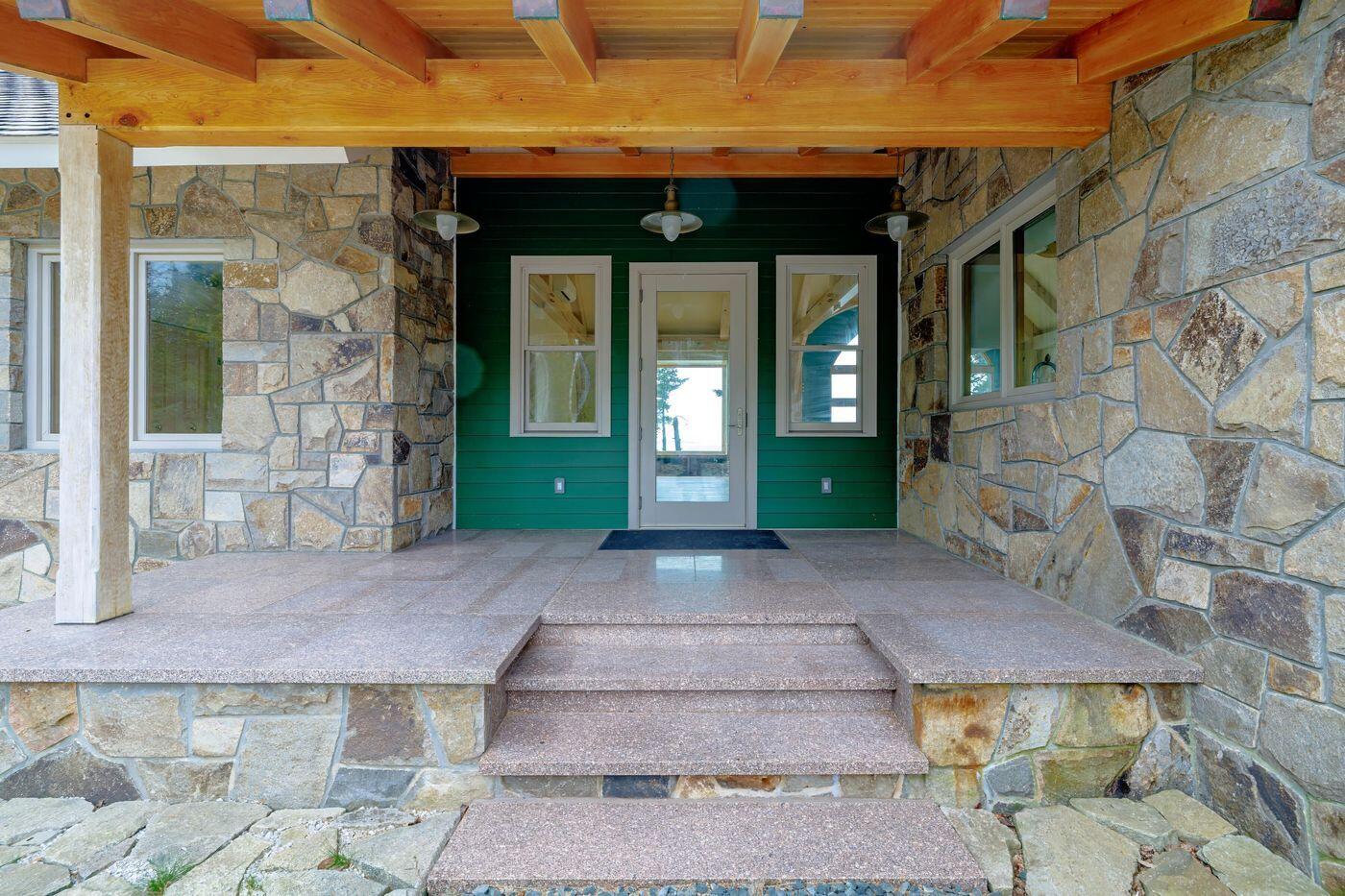 131 Lighthouse Point Road Property Photo 4