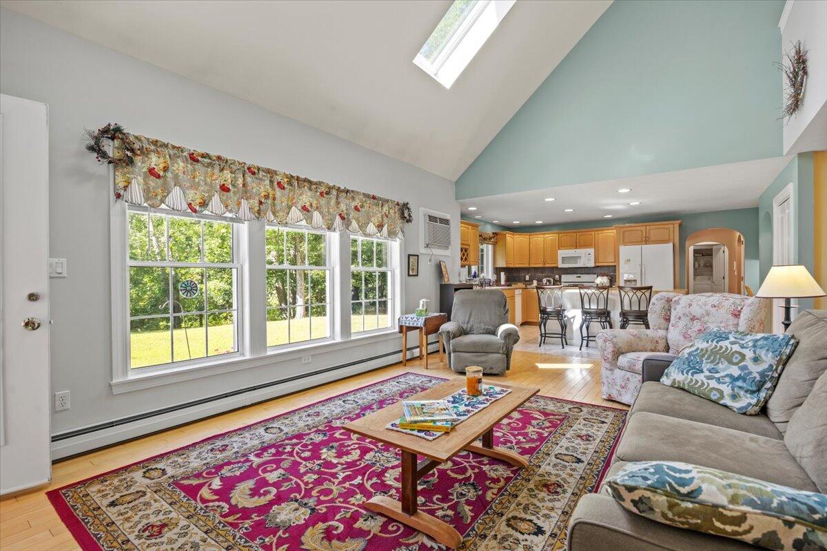 495 South Street Property Photo 6