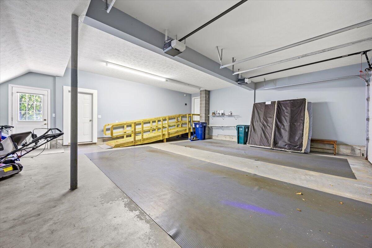 495 South Street Property Photo 51