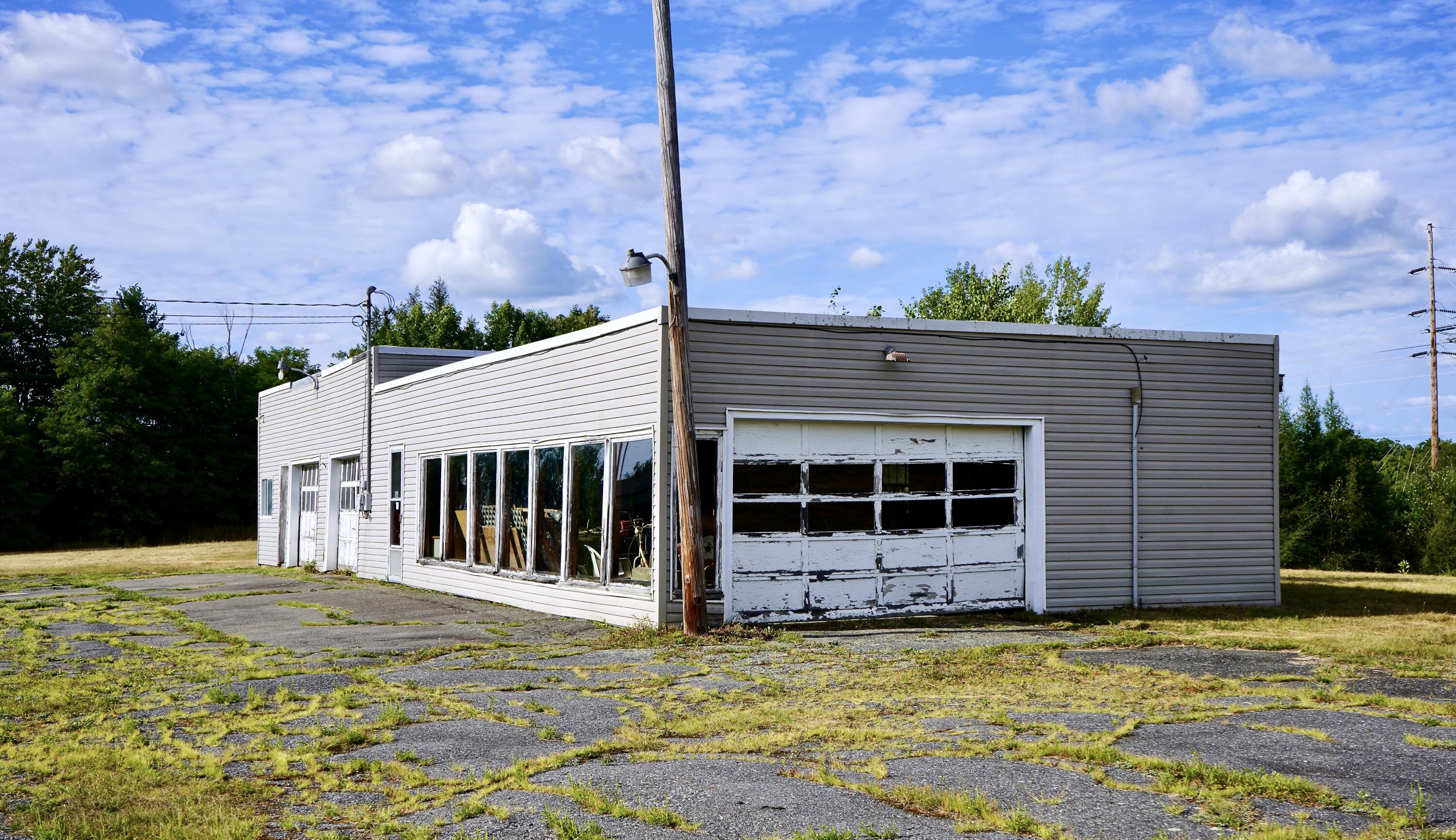 459 Hartland Avenue Property Photo 3