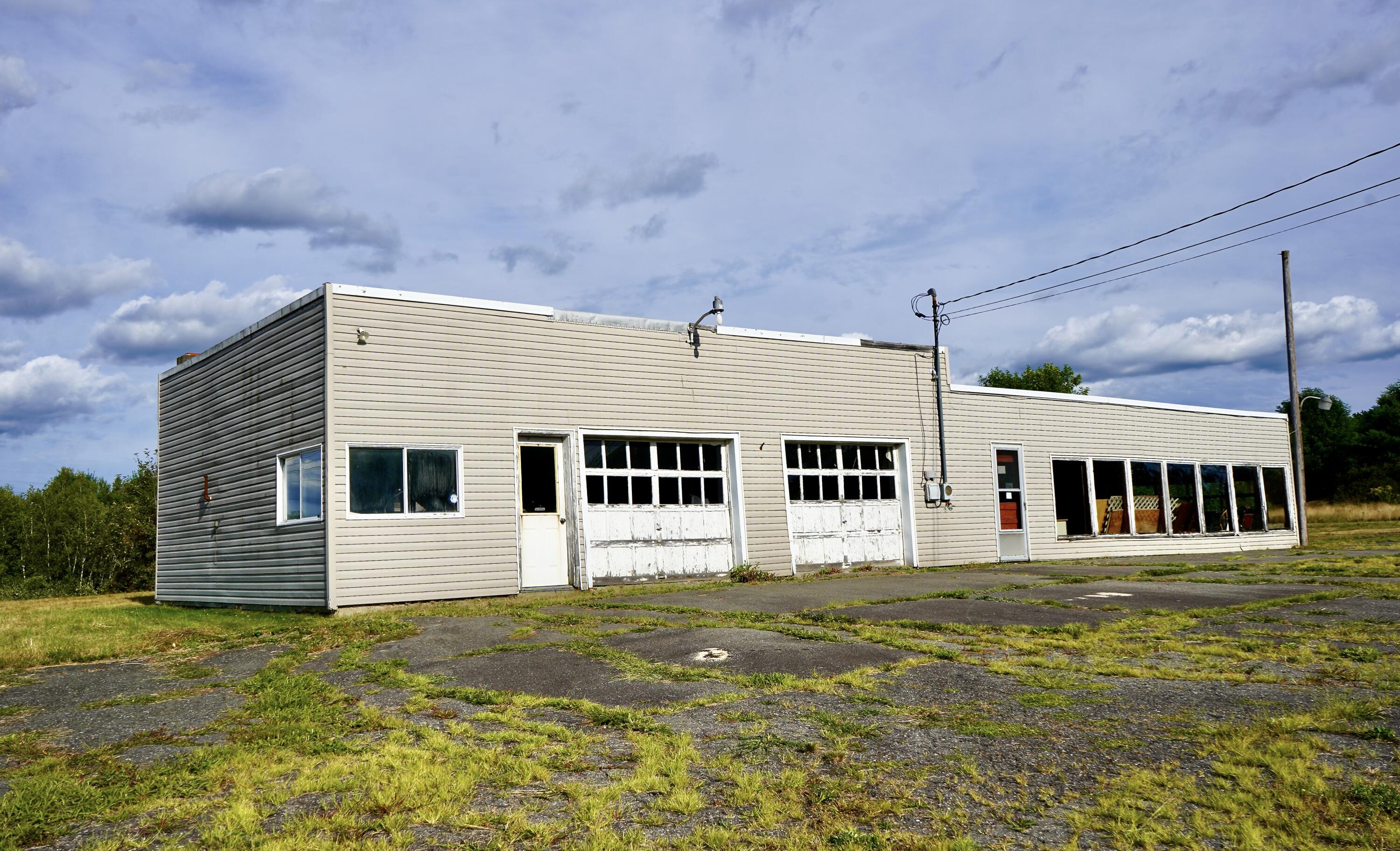 459 Hartland Avenue Property Photo 4
