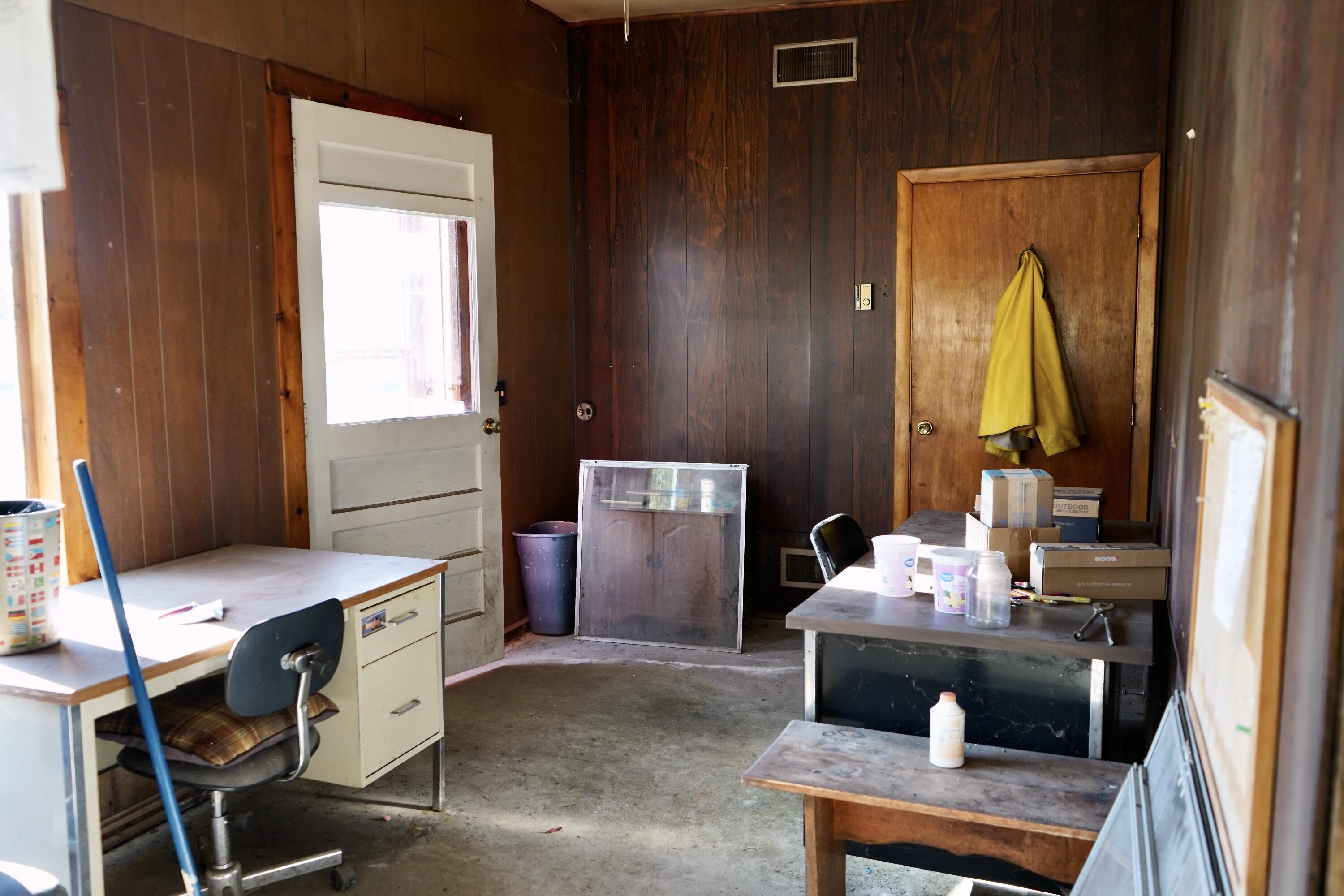 459 Hartland Avenue Property Photo 6