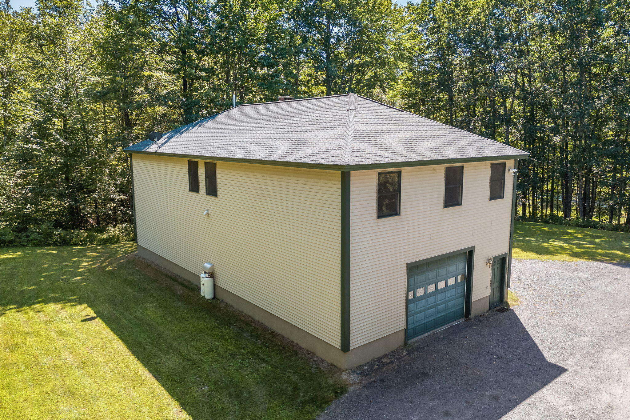 150 River Road Property Photo 7