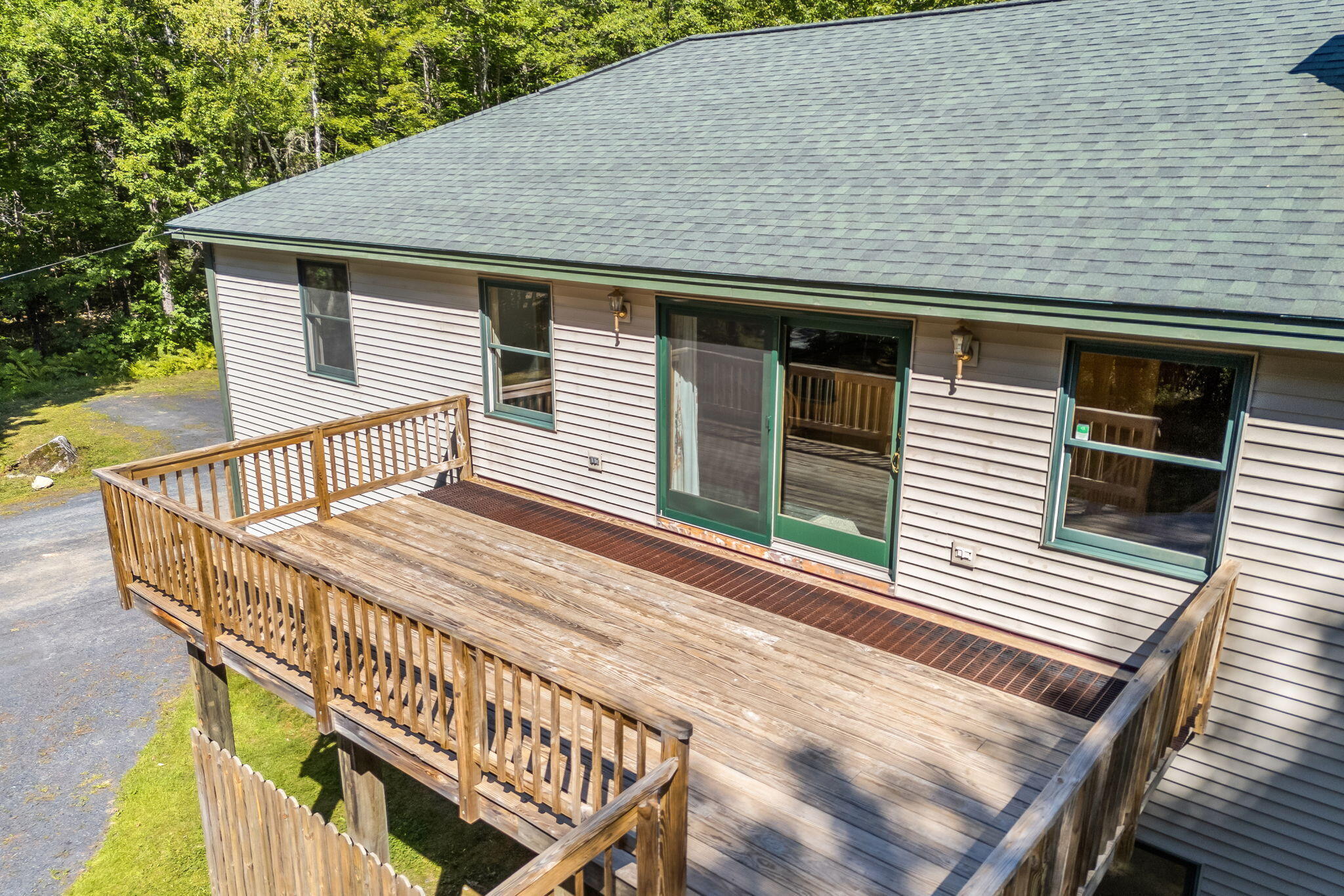 150 River Road Property Photo 14