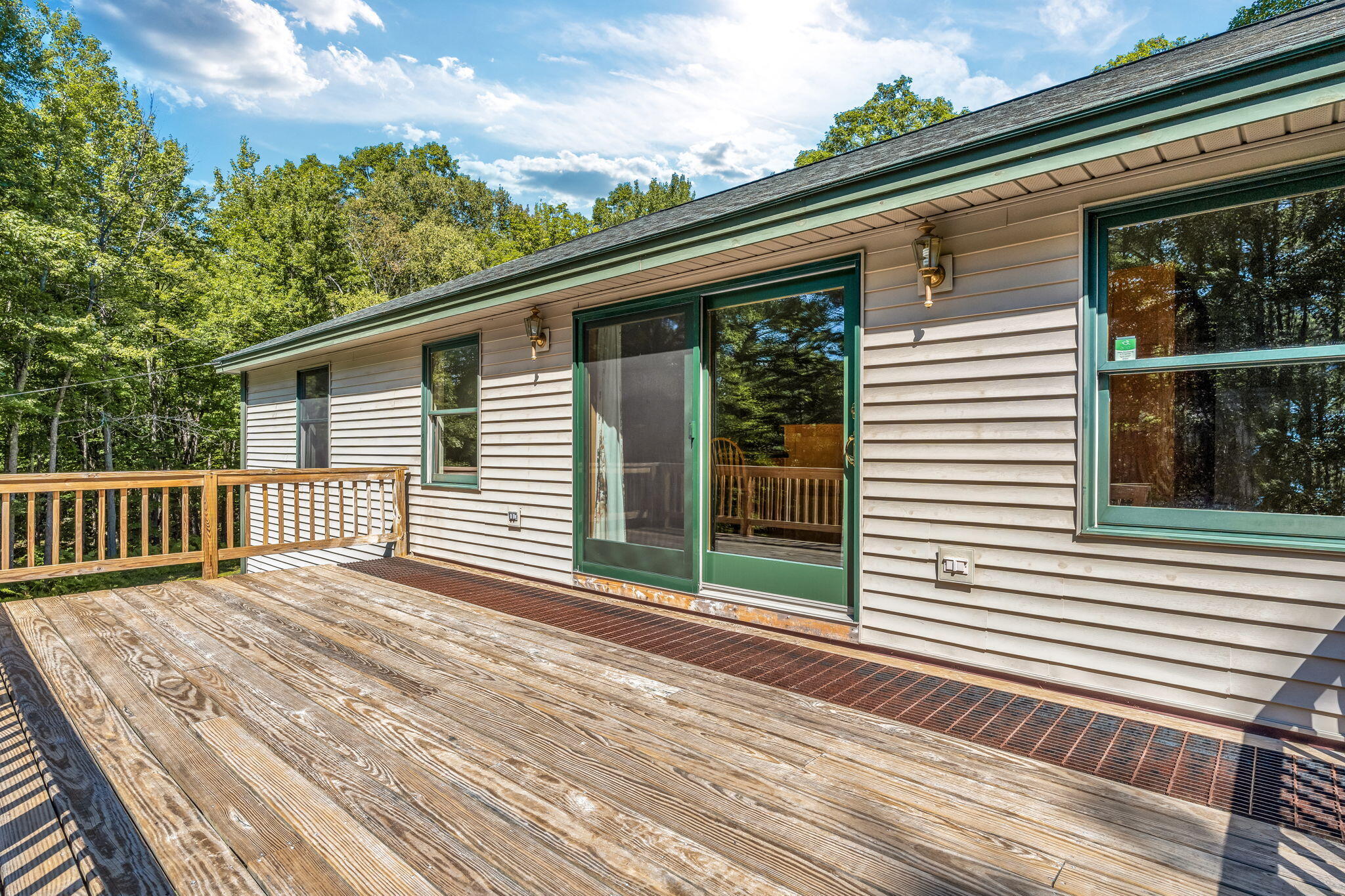 150 River Road Property Photo 17