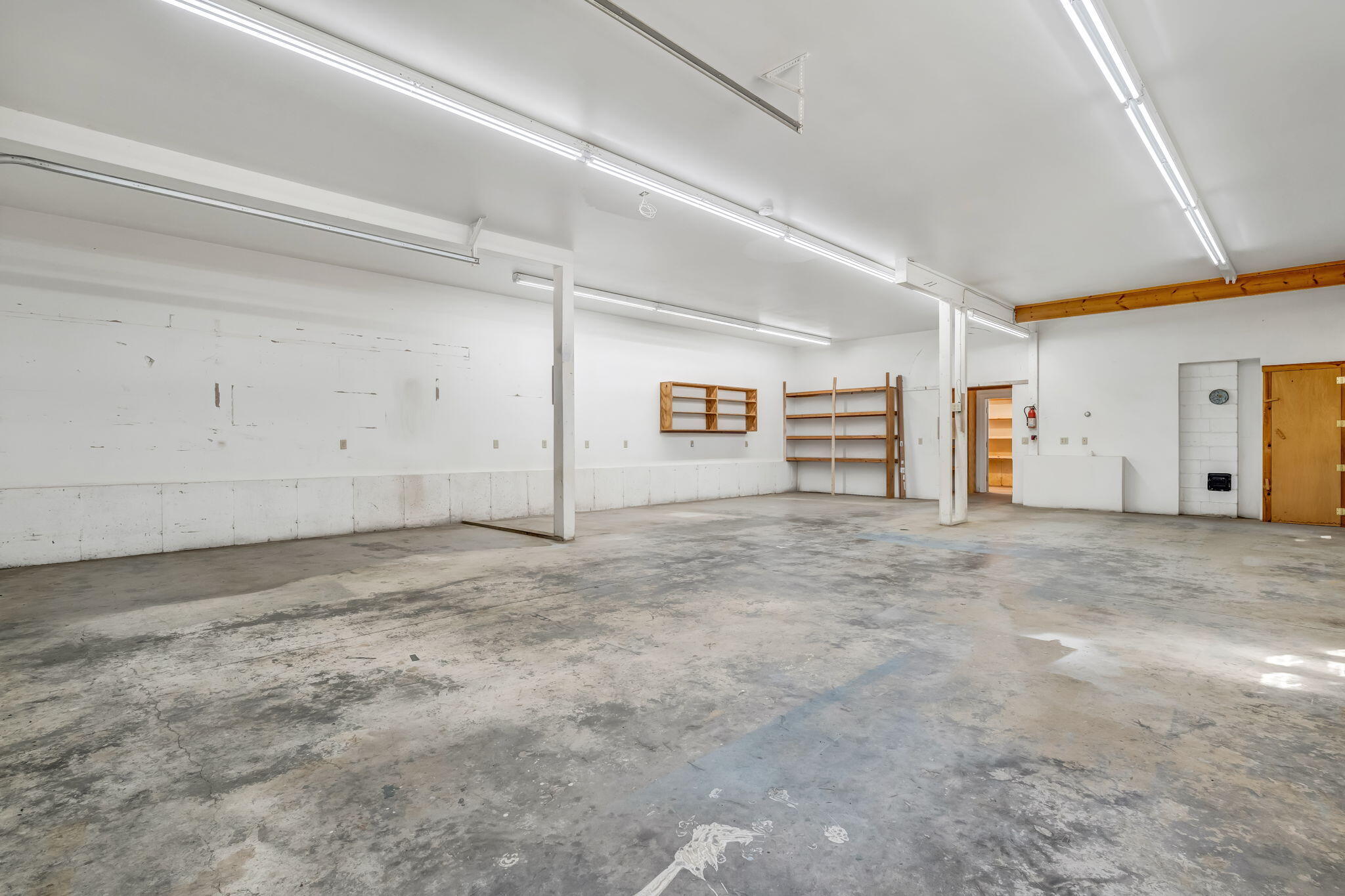 150 River Road Property Photo 19
