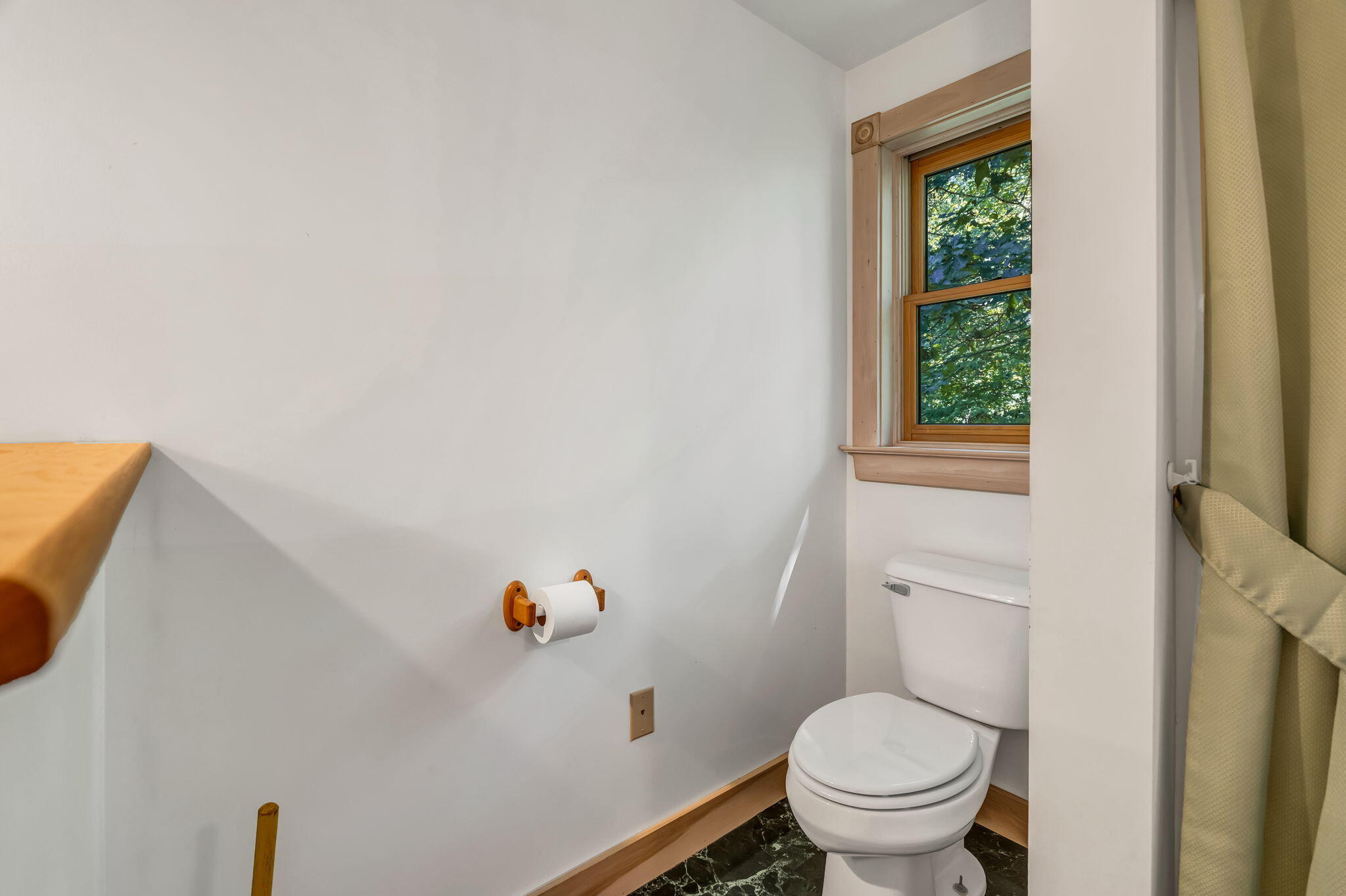 150 River Road Property Photo 29