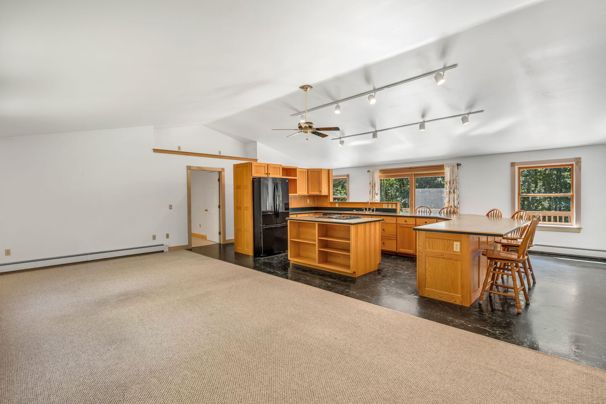 150 River Road Property Photo 42