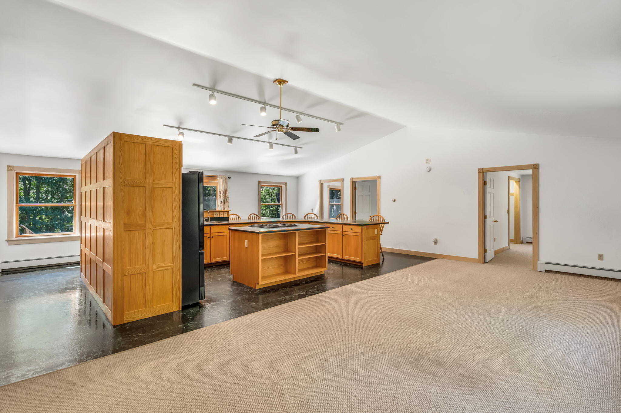 150 River Road Property Photo 43