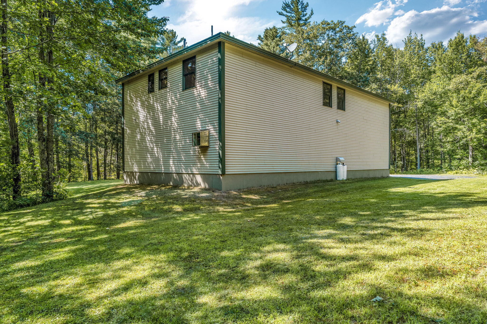 150 River Road Property Photo 58