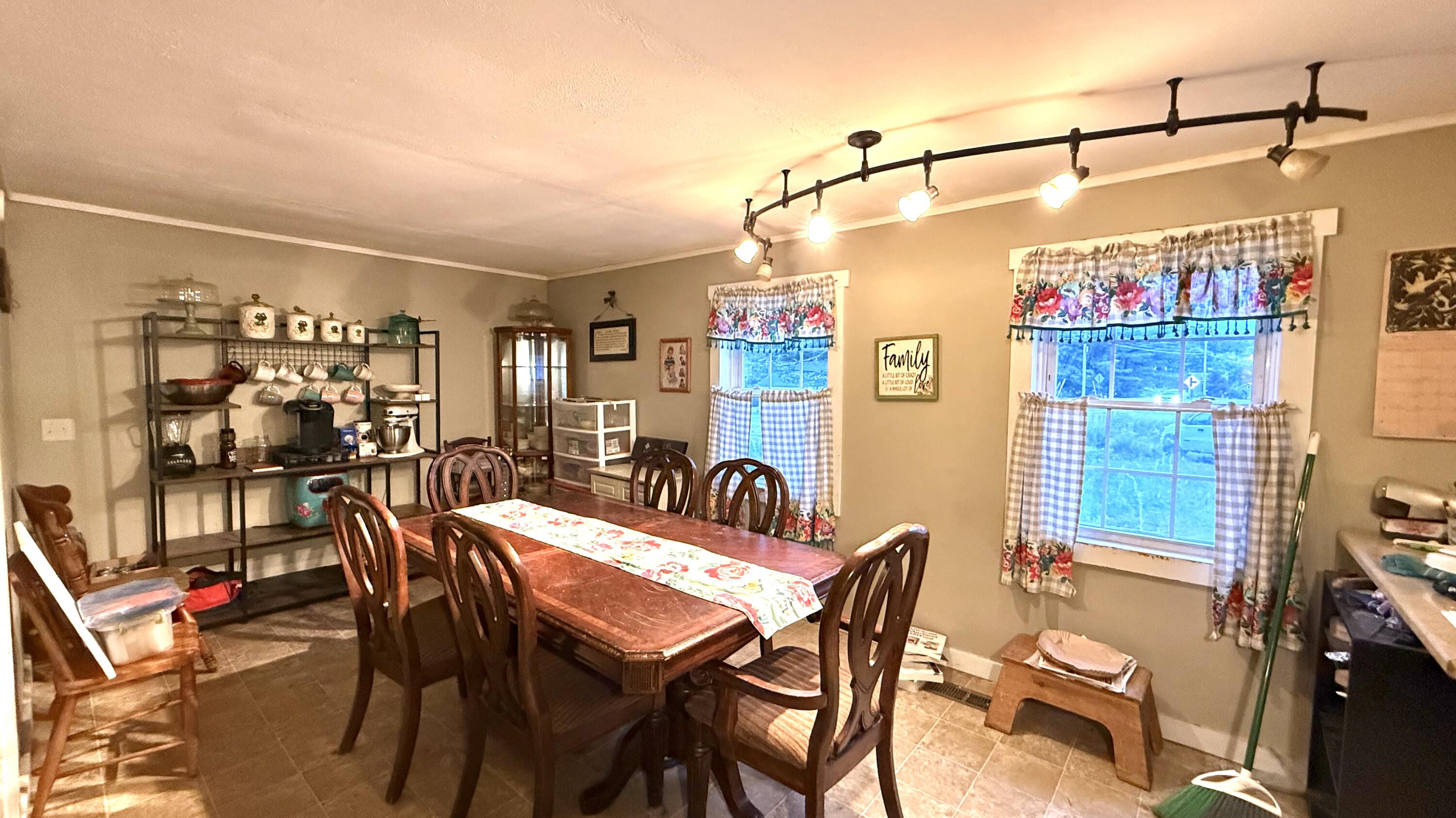 1123 South Street Property Photo 13